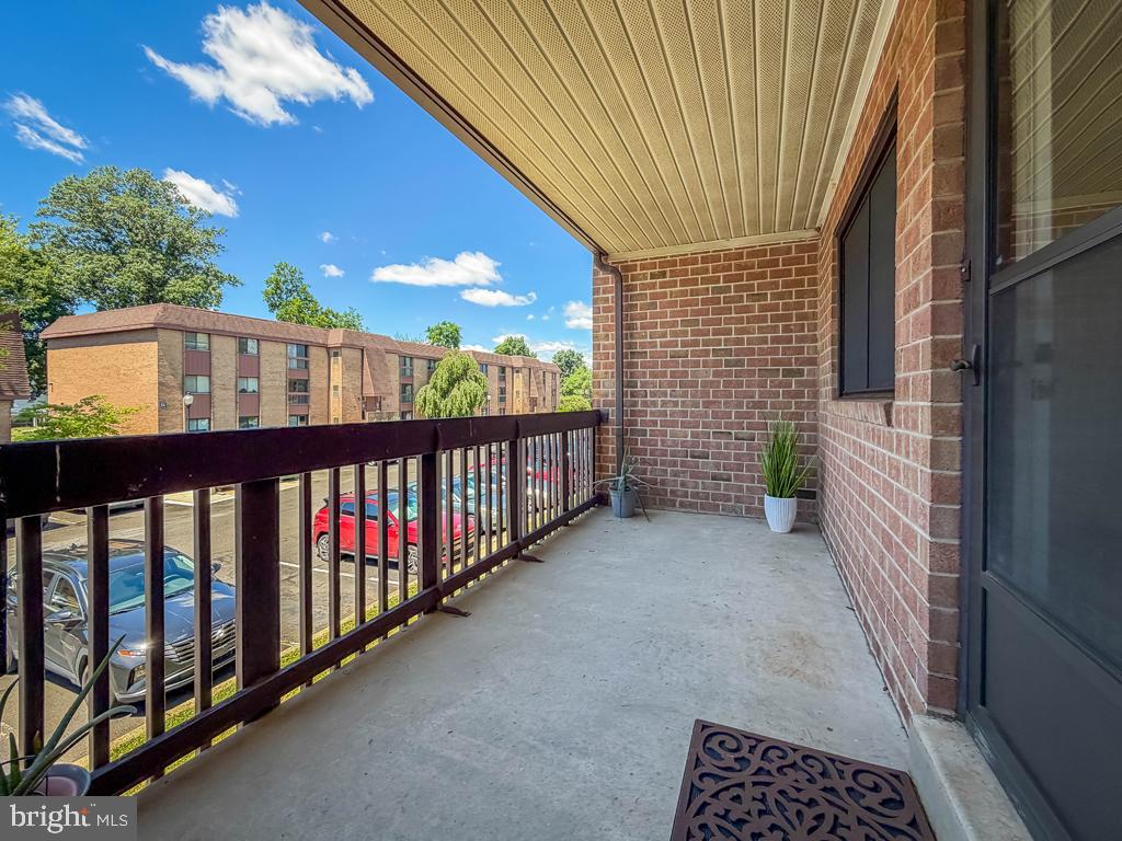 17205 DELAIRE LANDING ROAD 00 205