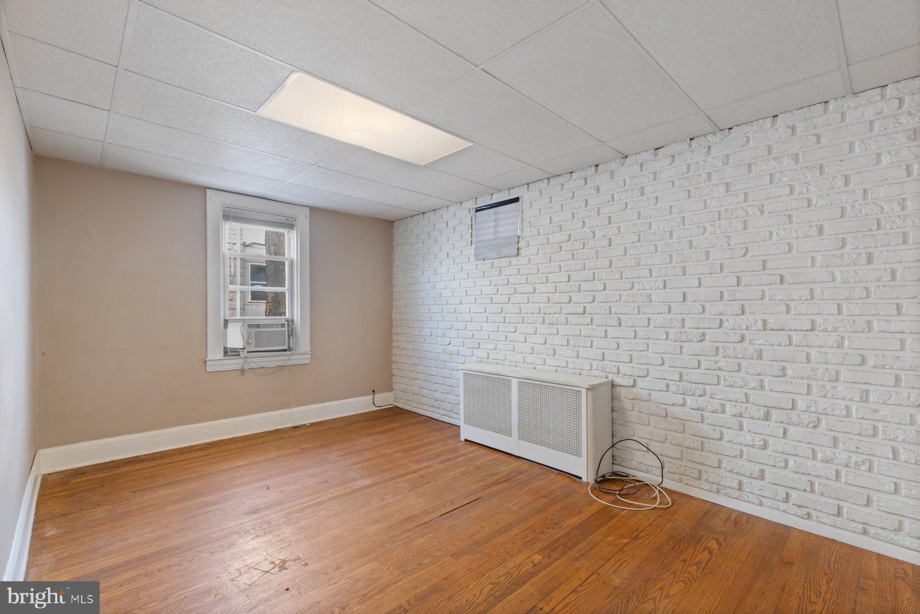 PARKVILLE - Residential