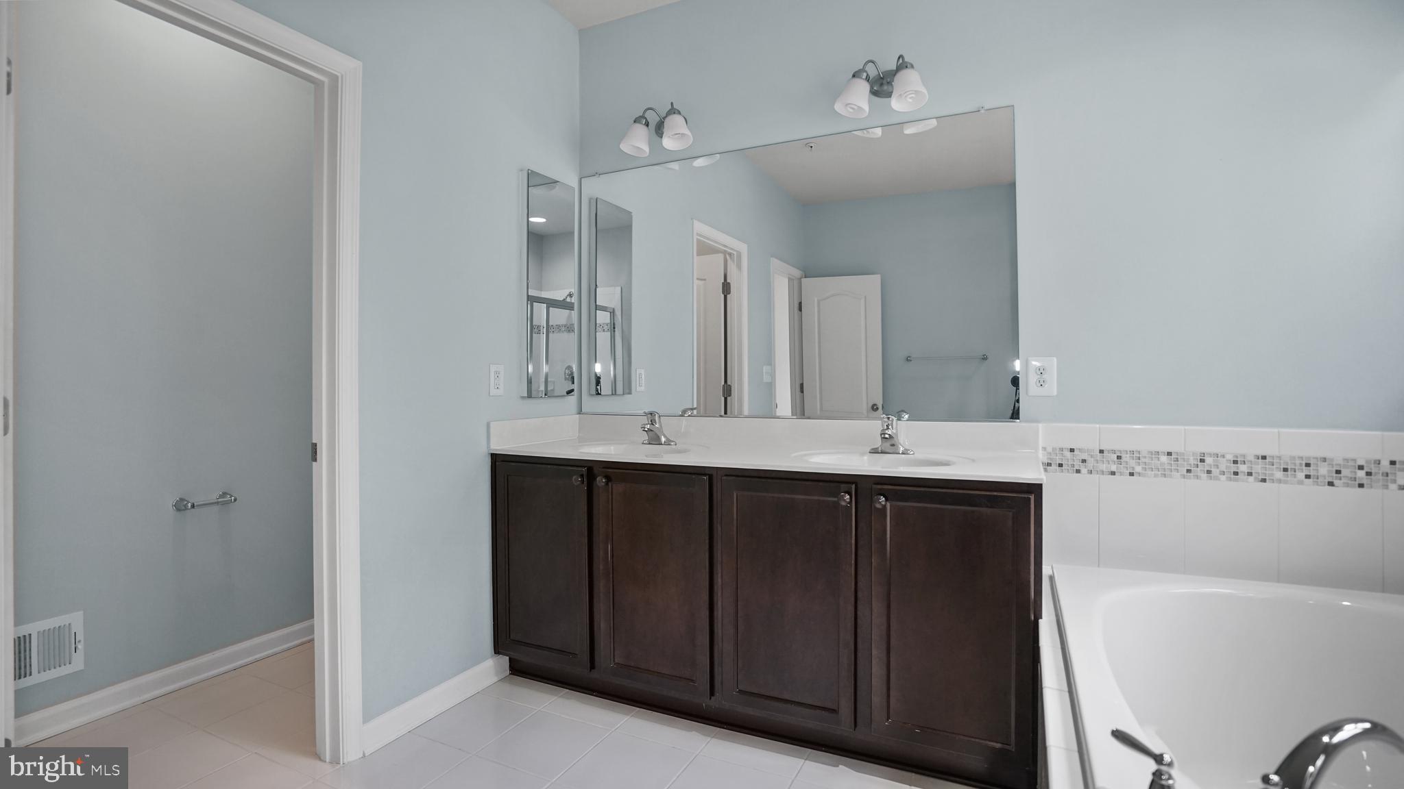 SMITH HOME FARM - Residential