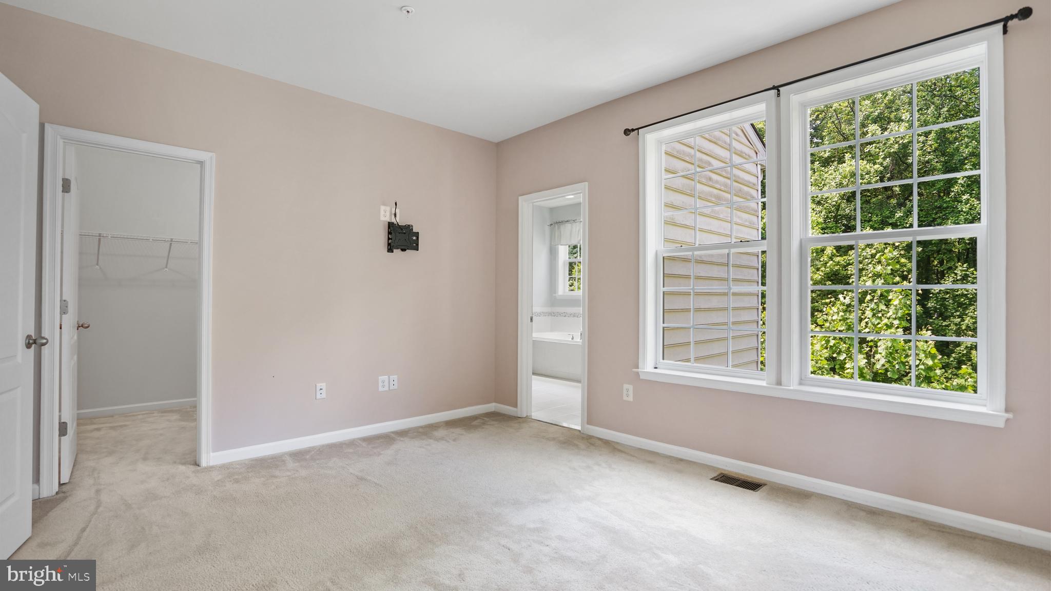 SMITH HOME FARM - Residential