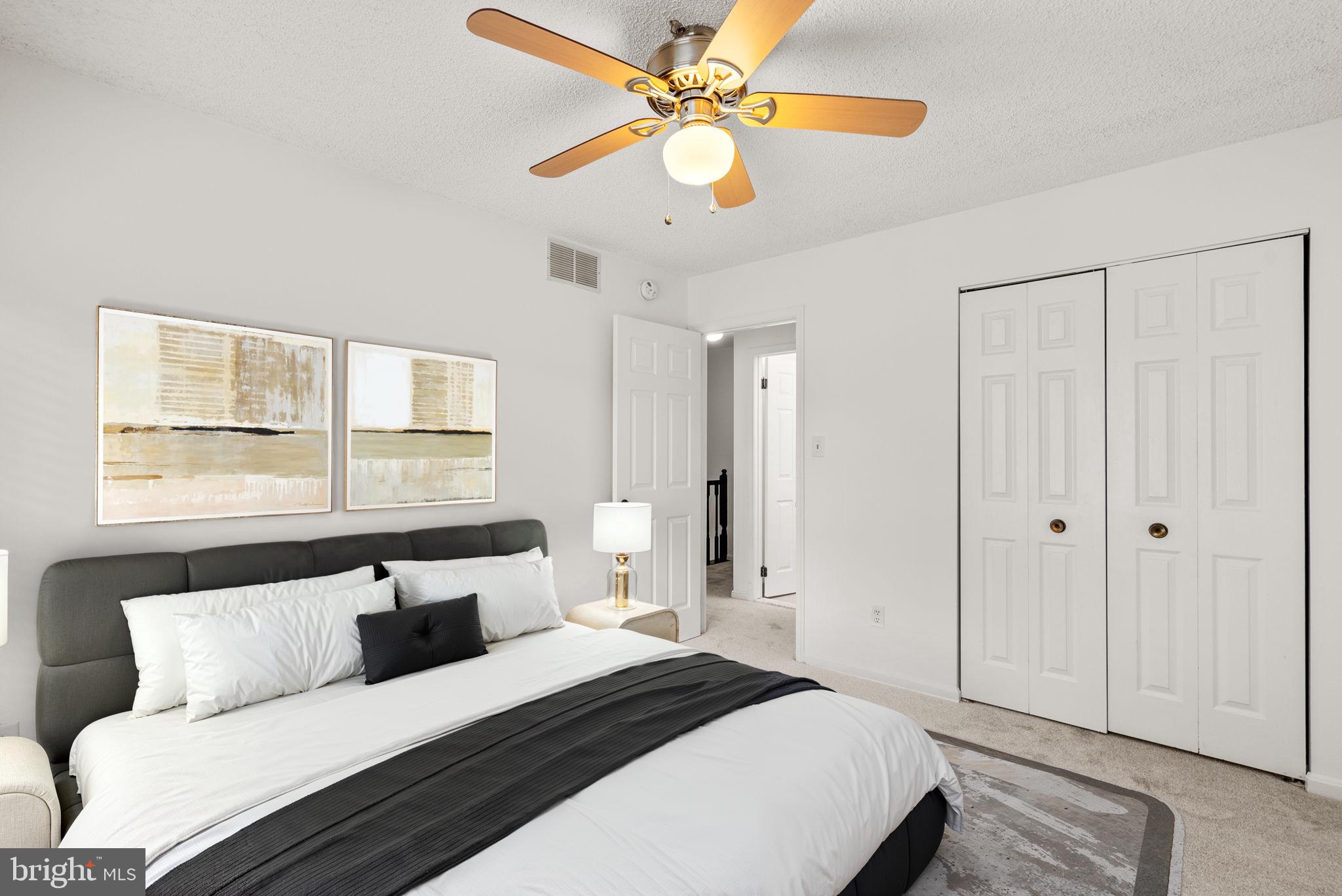 HUNT RIDGE - Residential