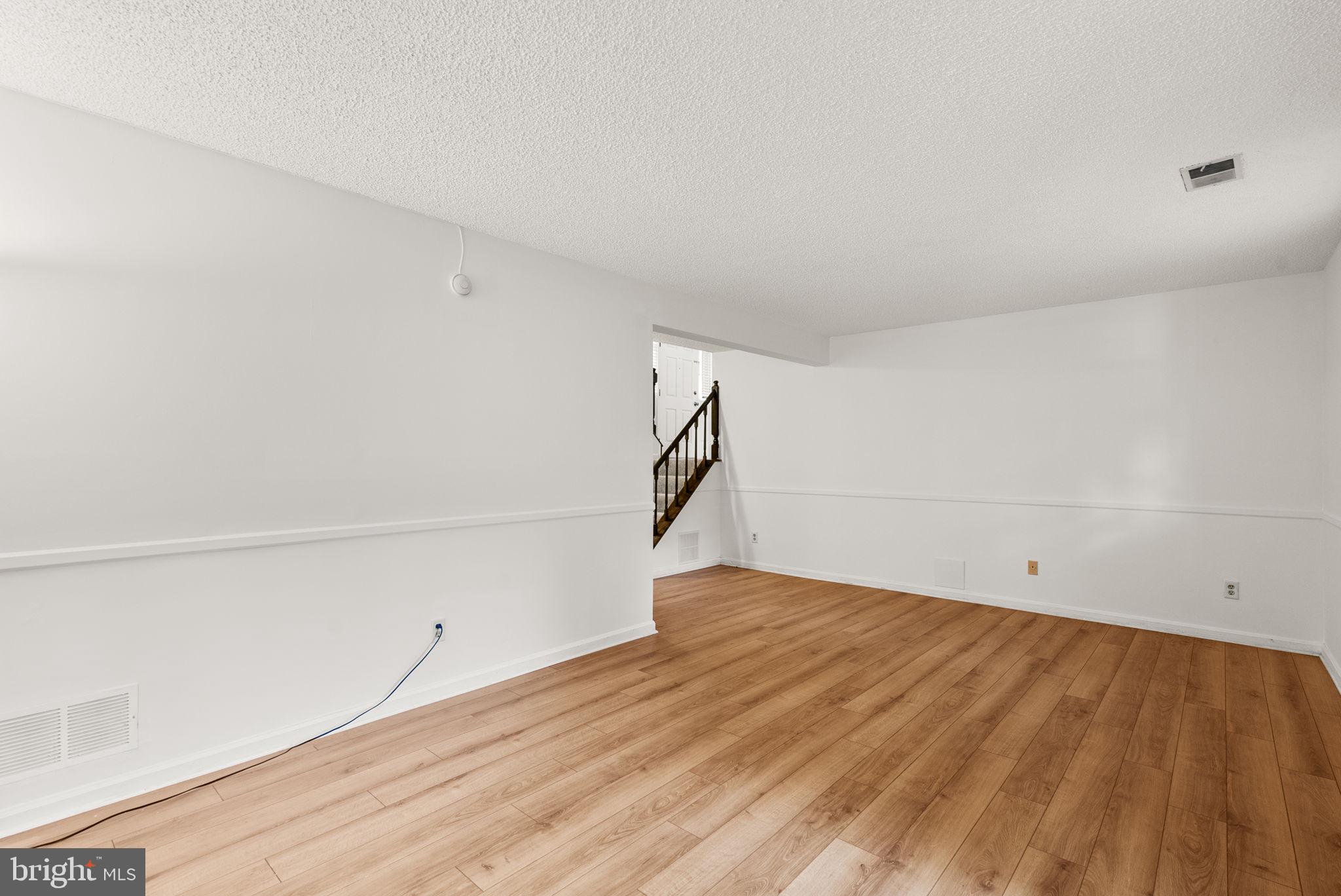 HUNT RIDGE - Residential