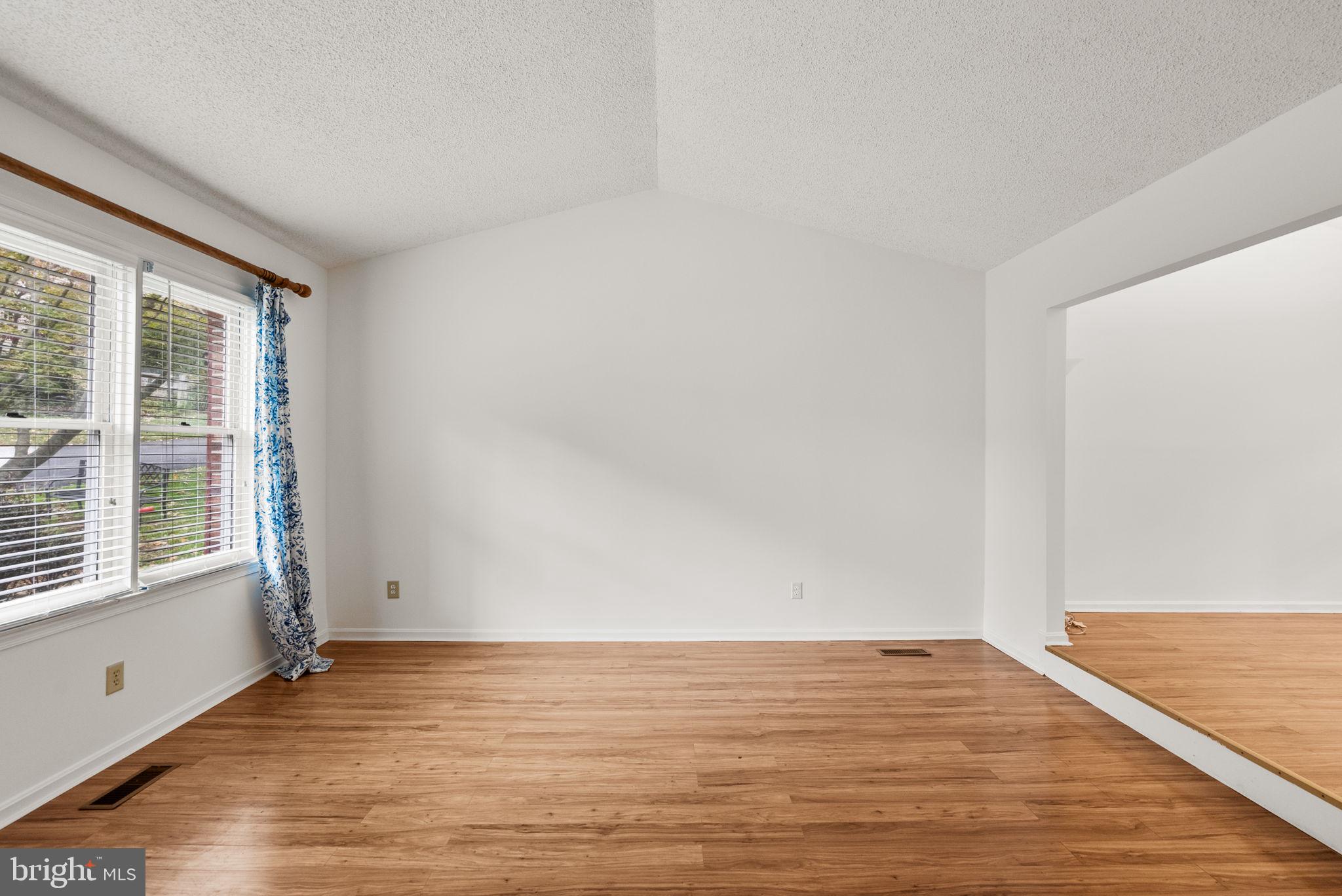 HUNT RIDGE - Residential