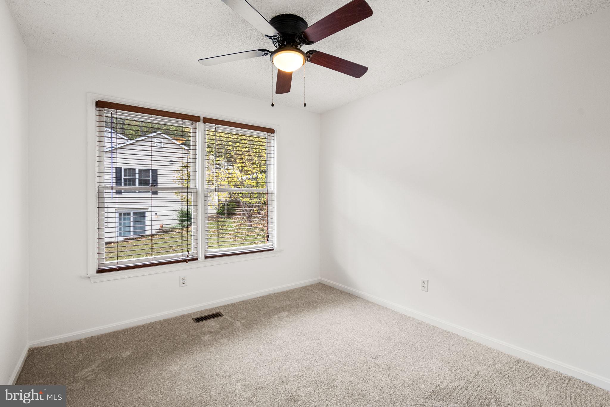 HUNT RIDGE - Residential