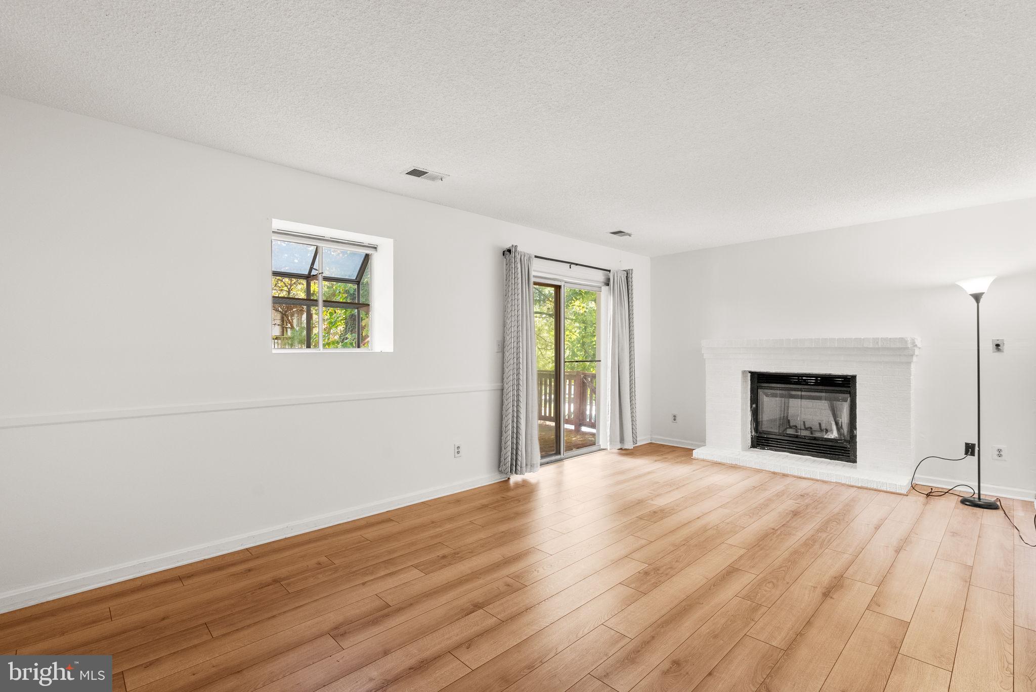 HUNT RIDGE - Residential