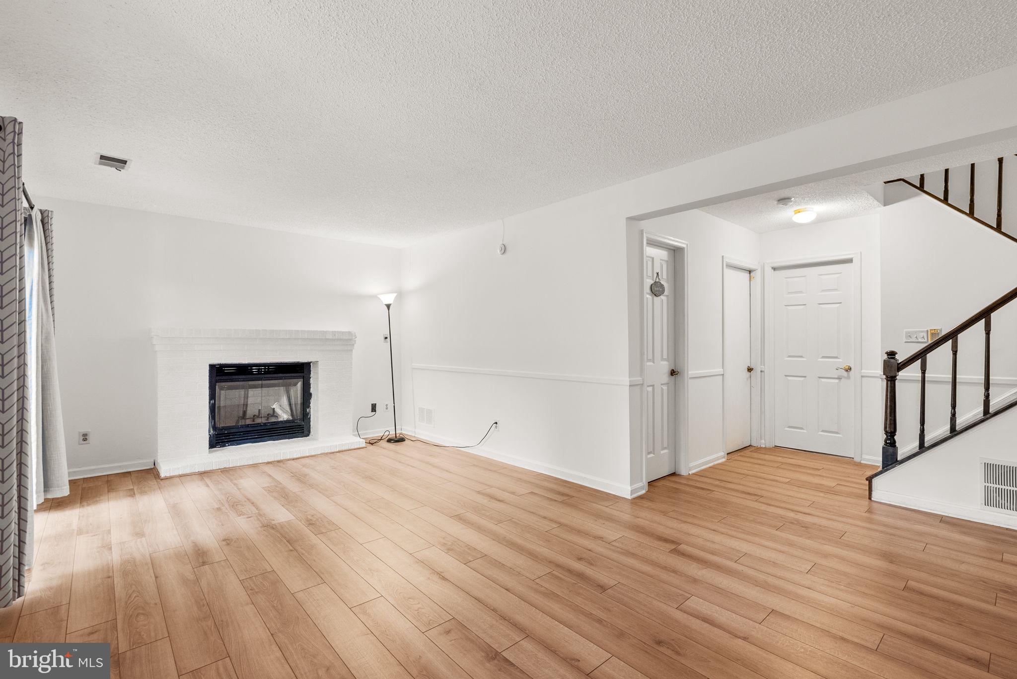 HUNT RIDGE - Residential