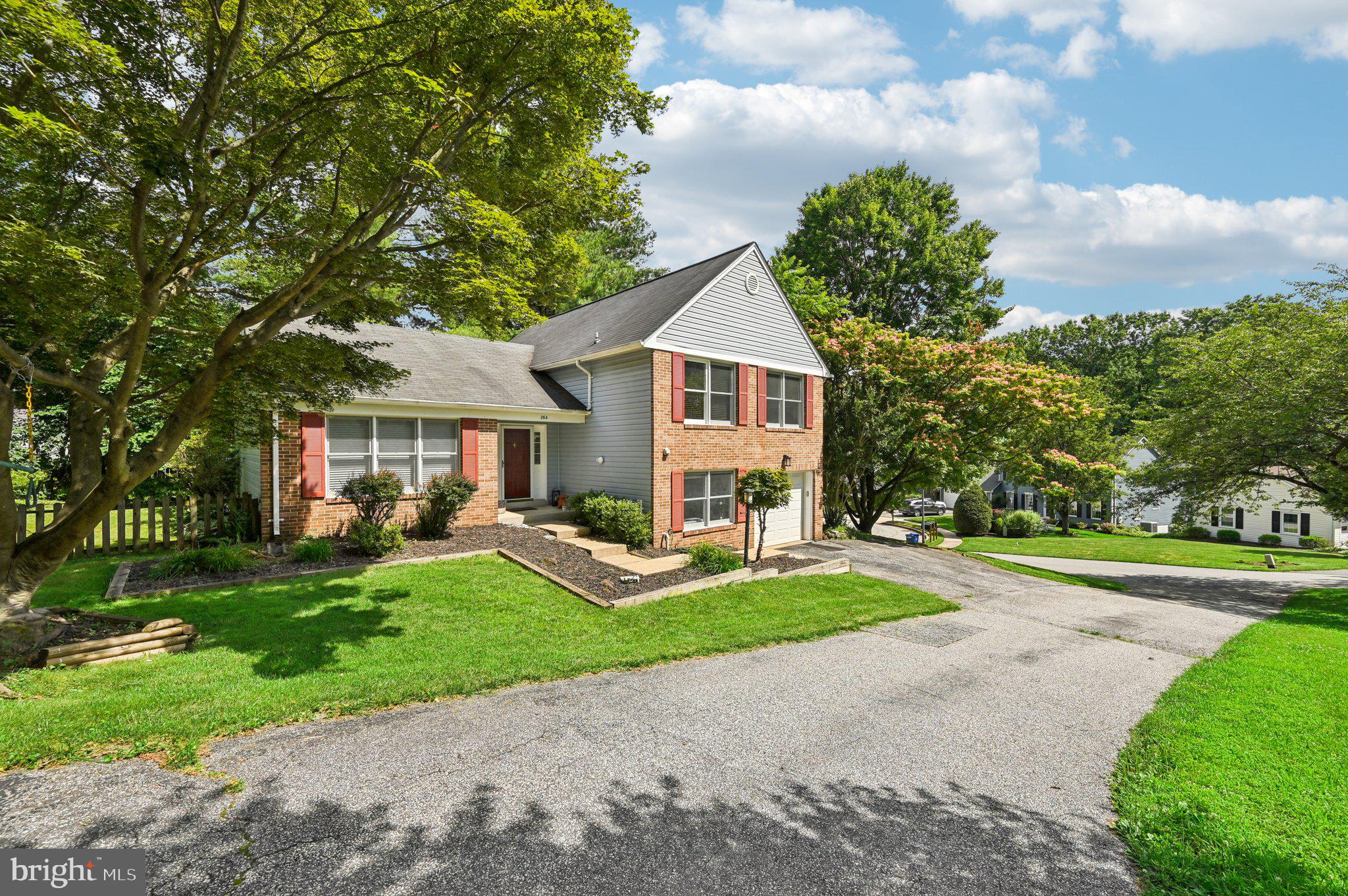 264 HUNTERS RIDGE