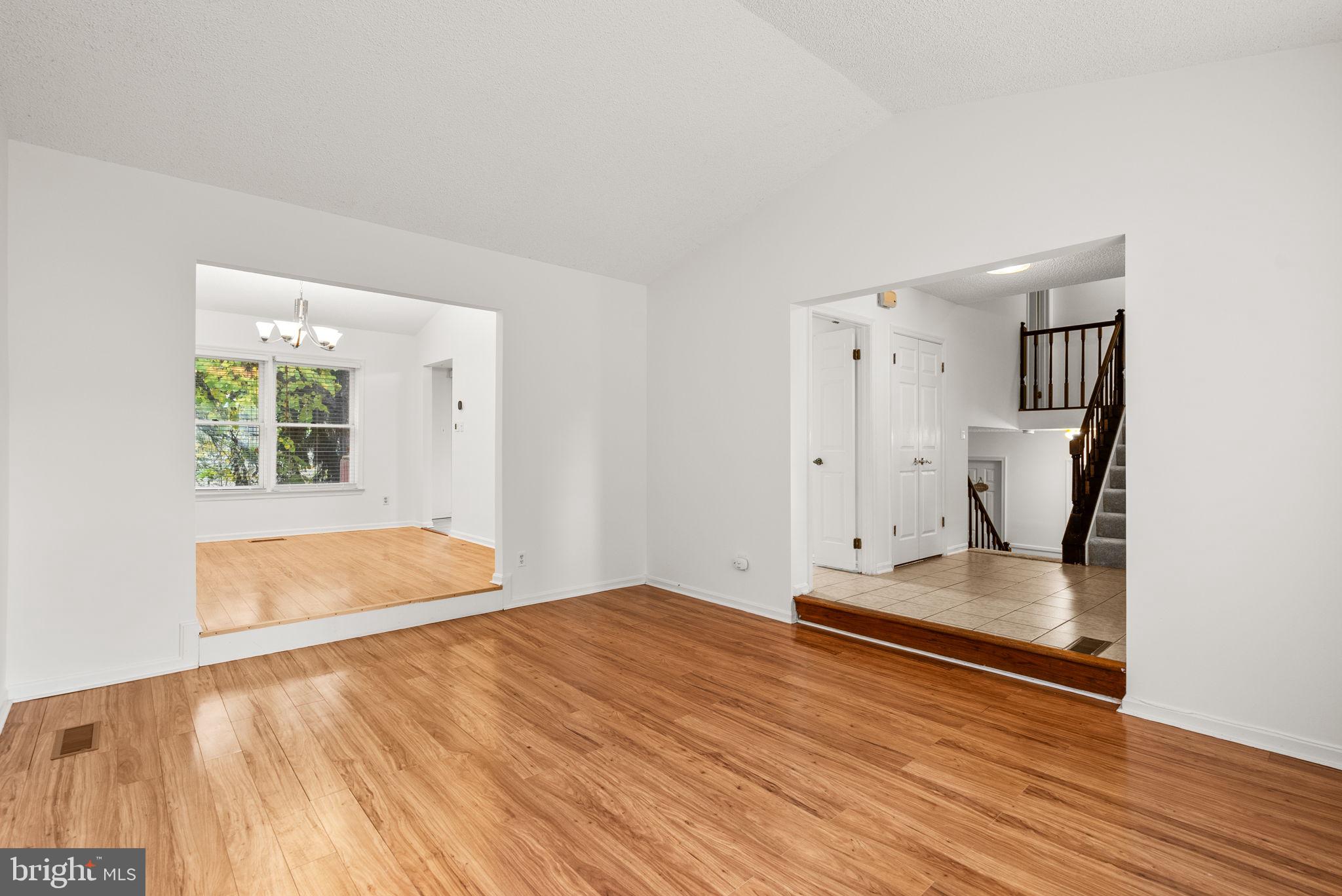 HUNT RIDGE - Residential