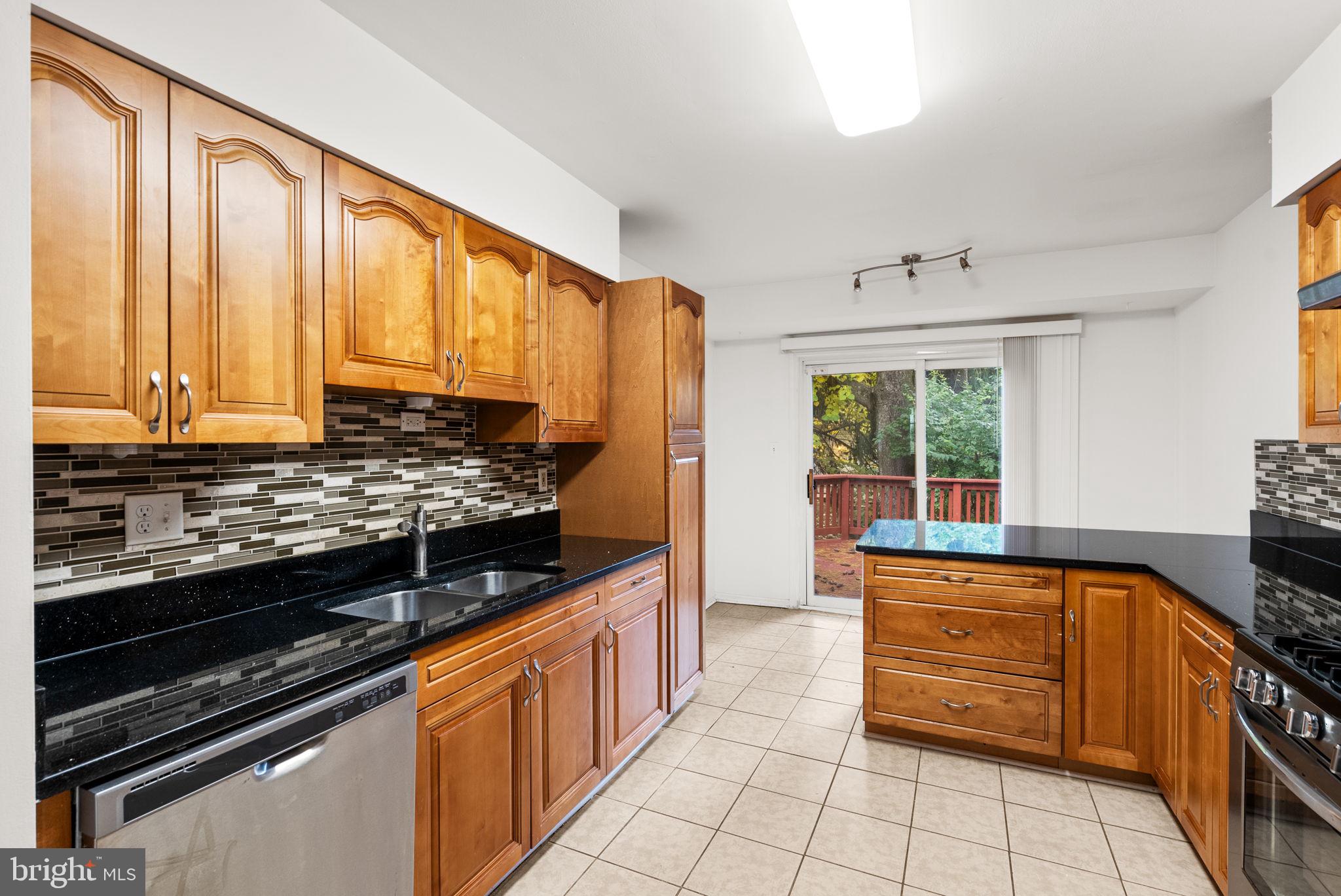 HUNT RIDGE - Residential