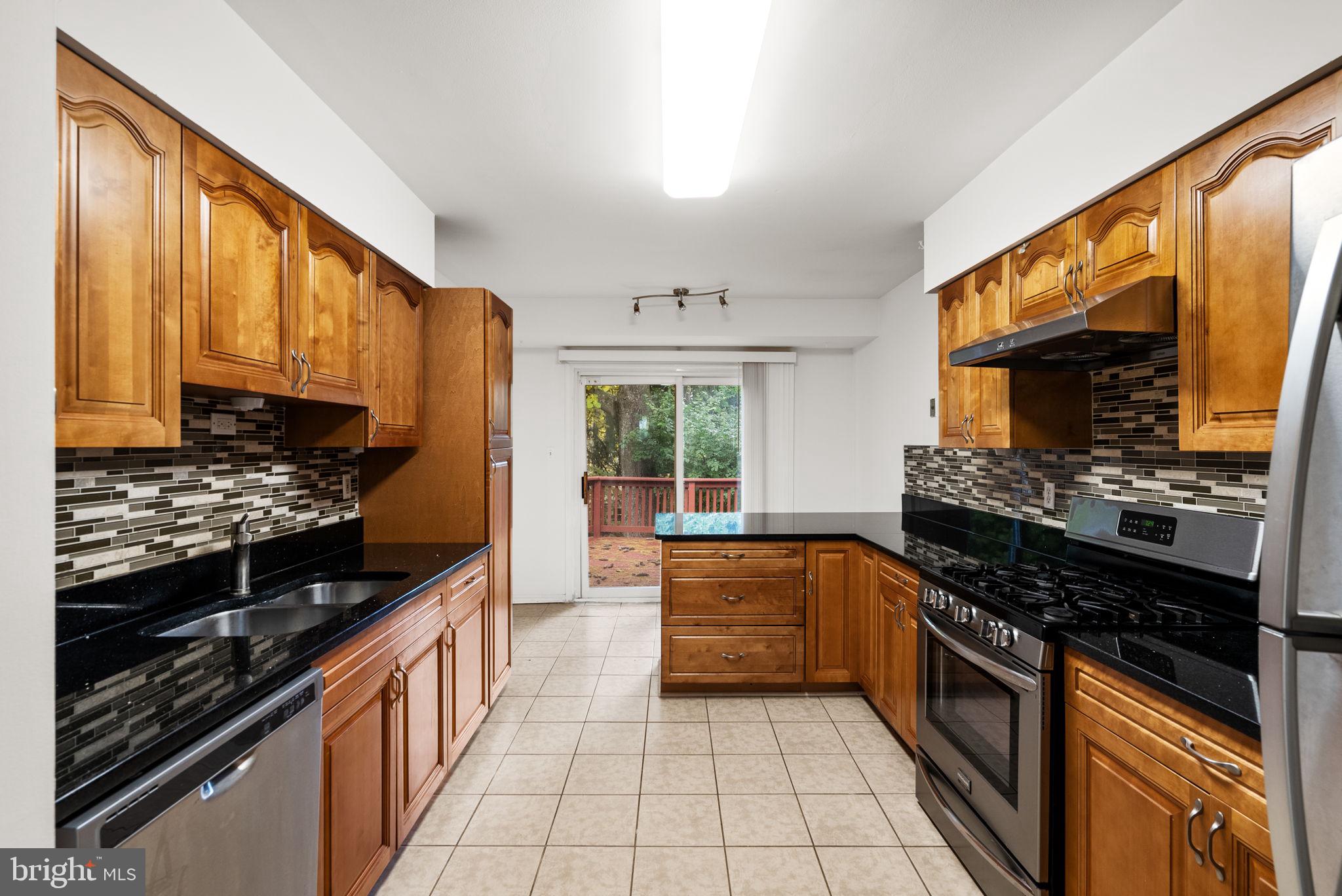 HUNT RIDGE - Residential