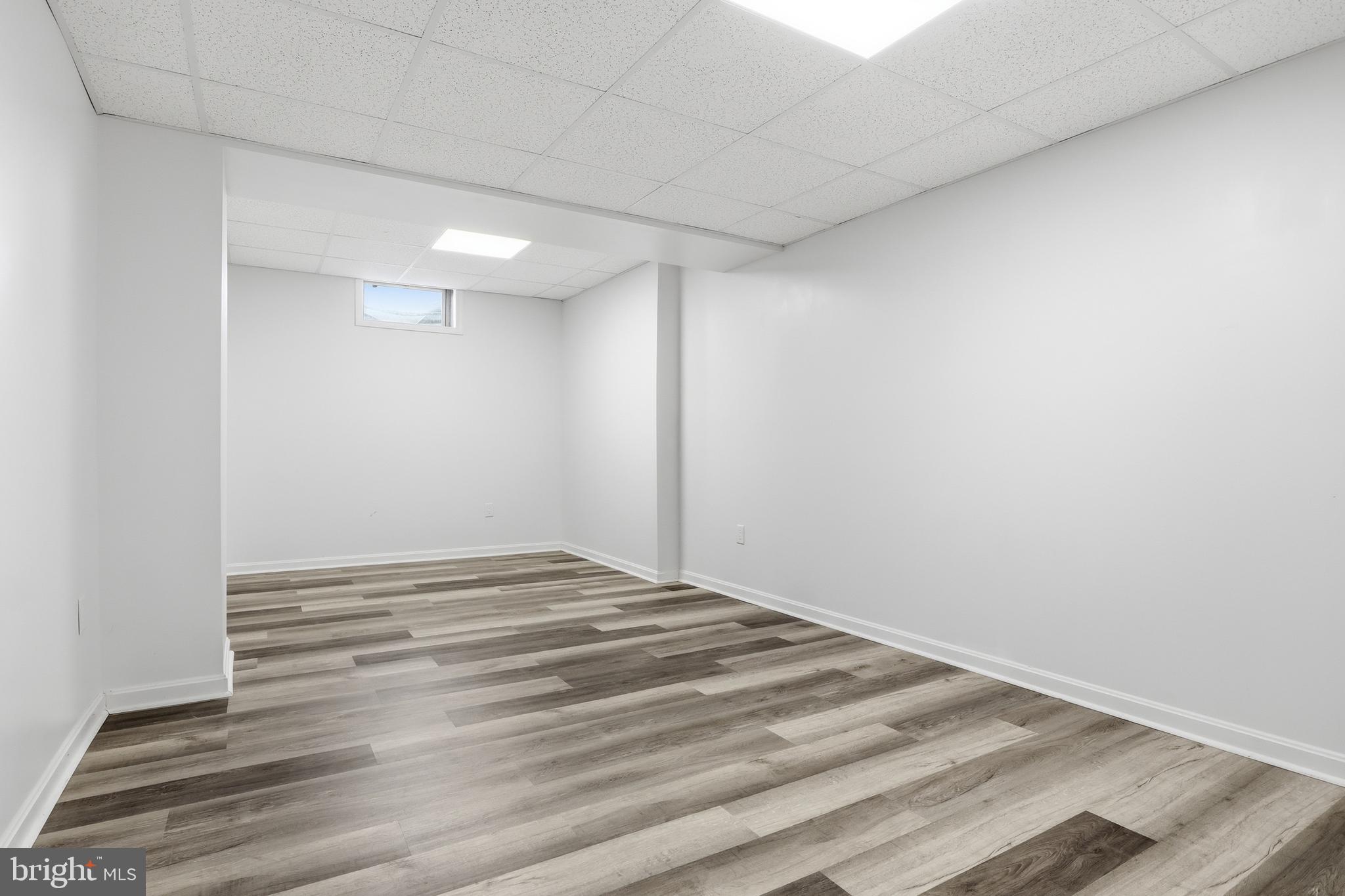 COLONIAL HILLS - Residential