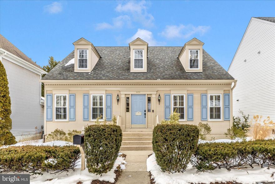 Welcome to this CHARMING & IMMACULATE 4 bedroom & 3 1/2 Bath RENOVATED CAPE COD in the SOUGHT AFTER WORMAN'S MILL community!! EYE CATCHING CURB APPEAL & conveniently located only a short walk to restaurants, shopping & community events!! Move in immediately and start enjoying all of the amenities this neighborhood has to offer! Bigger than it looks, with 3 BEAUTIFULLY FINISHED levels, this home blends comfort and style perfectly! The two-story WOOD STAIRCASE is an ELEGANT CENTERPIECE and overlooks a large GREAT ROOM with SOARING CEILINGS, a stylish chandelier and NEWLY FINISHED WOOD FLOORING!! The MAIN LEVEL OWNERS SUITE DOES NOT DISAPPOINT WITH A STUNNING LUXURY BATHROOM WITH A FREE-STANDING TUB & WALK IN SHOWER THAT WILL WOW YOU!! The GOURMET KITCHEN has all of the modern conveniences including GREY CABINETRY, MARBLE COUNTERTOPS, STAINLESS STEEL APPLIANCES, UNDER CABINET LIGHTING, ISLAND SEATING, A GAS COOKTOP, A BUILT IN MICROWAVE AND WALL OVEN & a BREAKFAST ROOM! A SEPARATE DINING ROOM, HALF BATH, & LAUNDRY complete the main level! The finished lower level includes a LARGE RECREATION ROOM, BEDROOM, DEN , FULL BATH, LOVELY KITCHENETTE, A SECOND LAUNDRY and a Door to the back yard! DETACHED TWO CAR GARAGE & 3 SEASON ROOM!! CLOSE TO COMMUTER ROUTES, WALKING TRAILS, PARKS, TENNIS COURTS, SWIMMING POOL, CLUB HOUSE AND SO MUCH MORE!