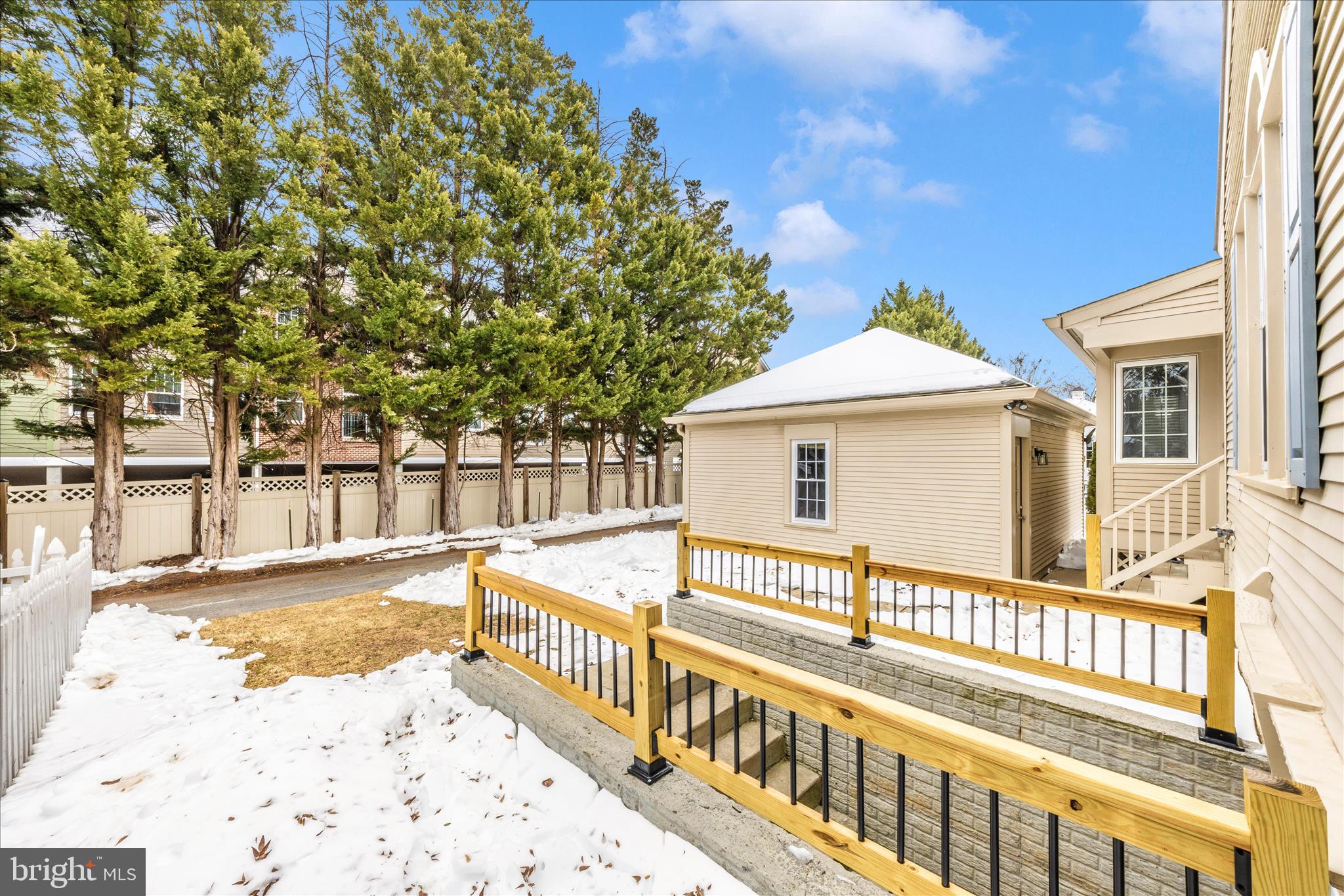 WORMANS MILL - Residential