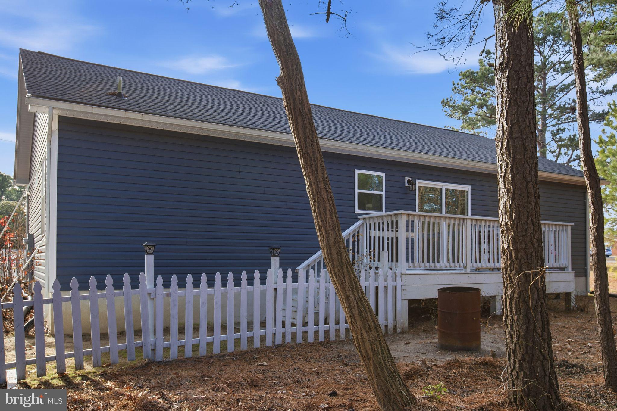 GLEBE HARBOR - Residential