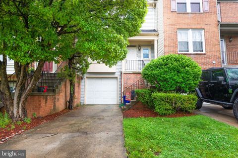 8202 GREENSPIRE TERRACE HYATTSVILLE MD 20783