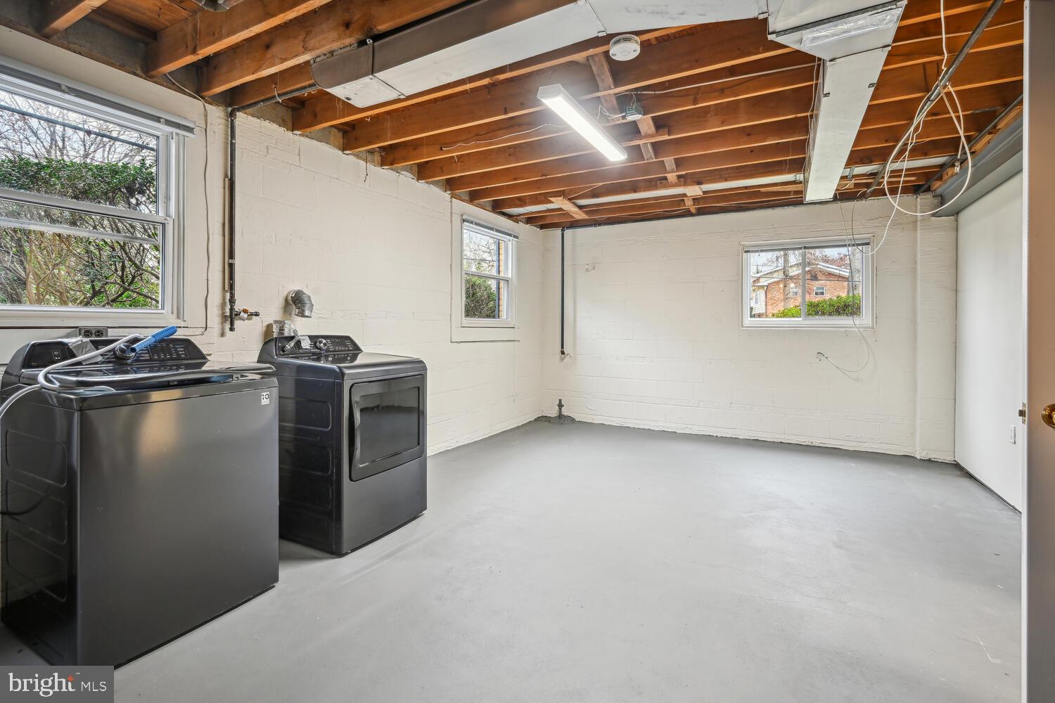 REGENCY ESTATES - Residential