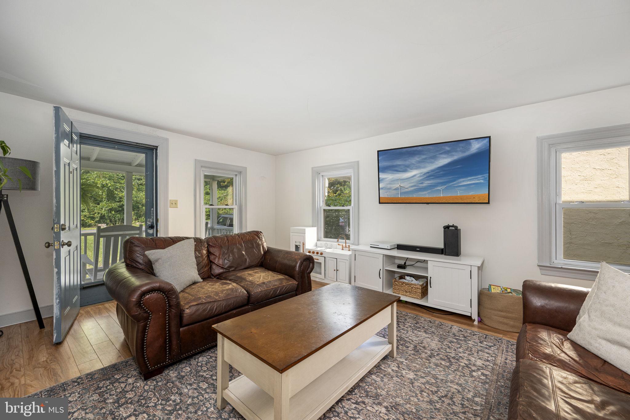 GLENMOORE WOODS - Residential