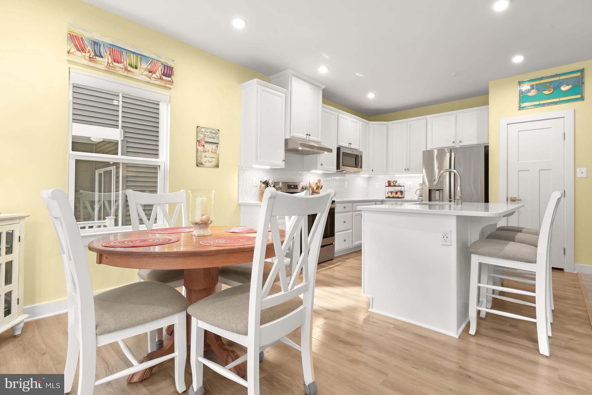 TWO RIVERS - Residential