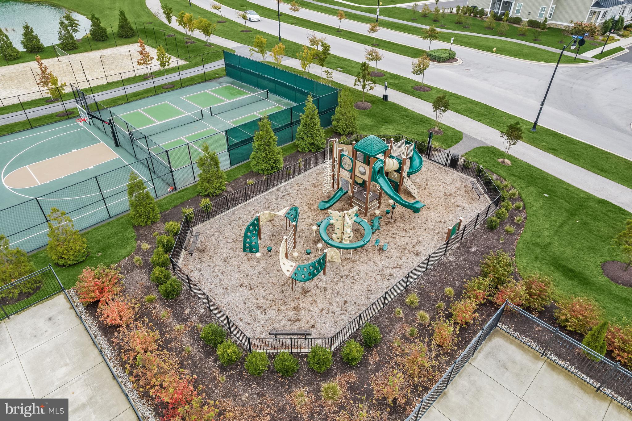 TWO RIVERS - Residential