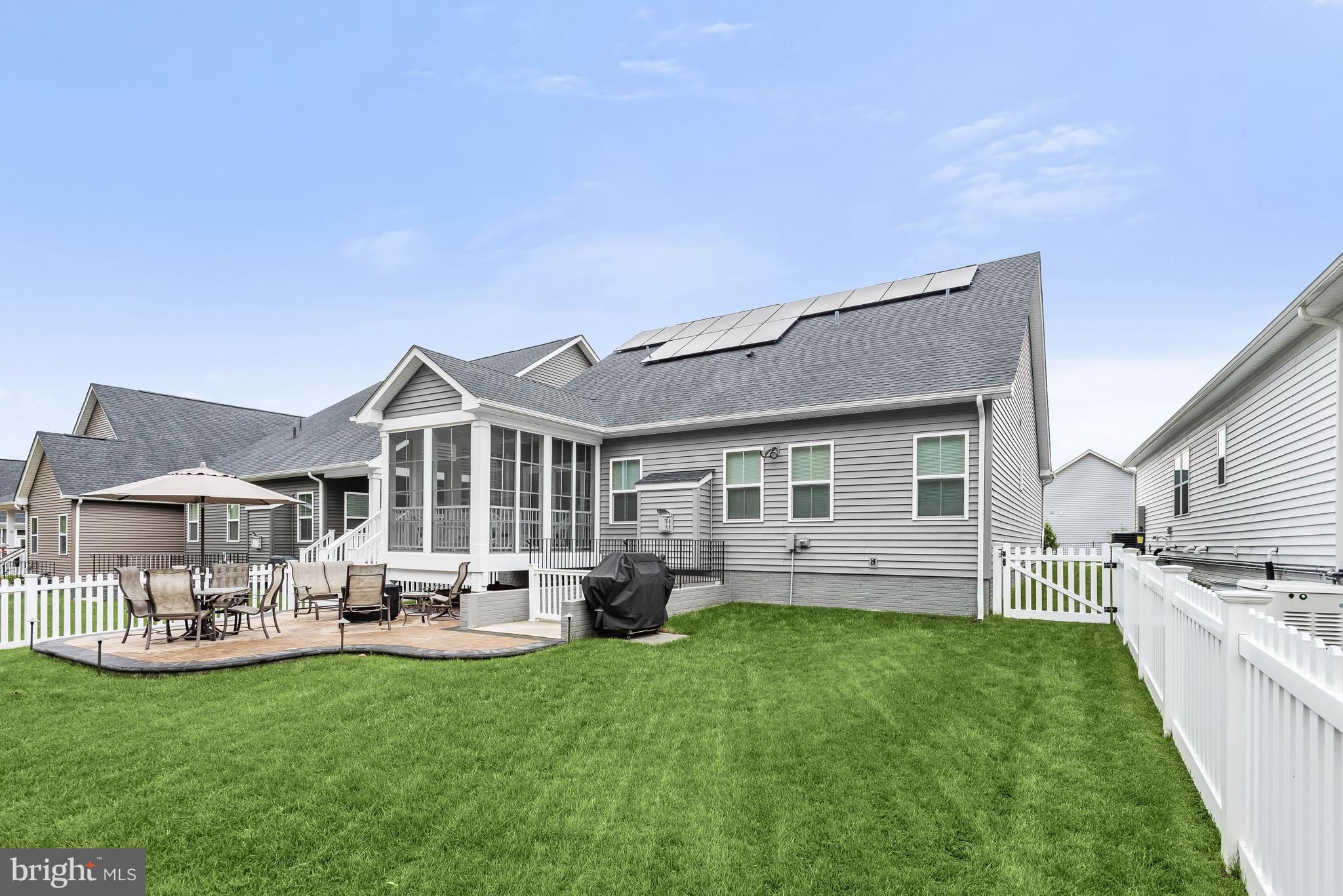 TWO RIVERS - Residential