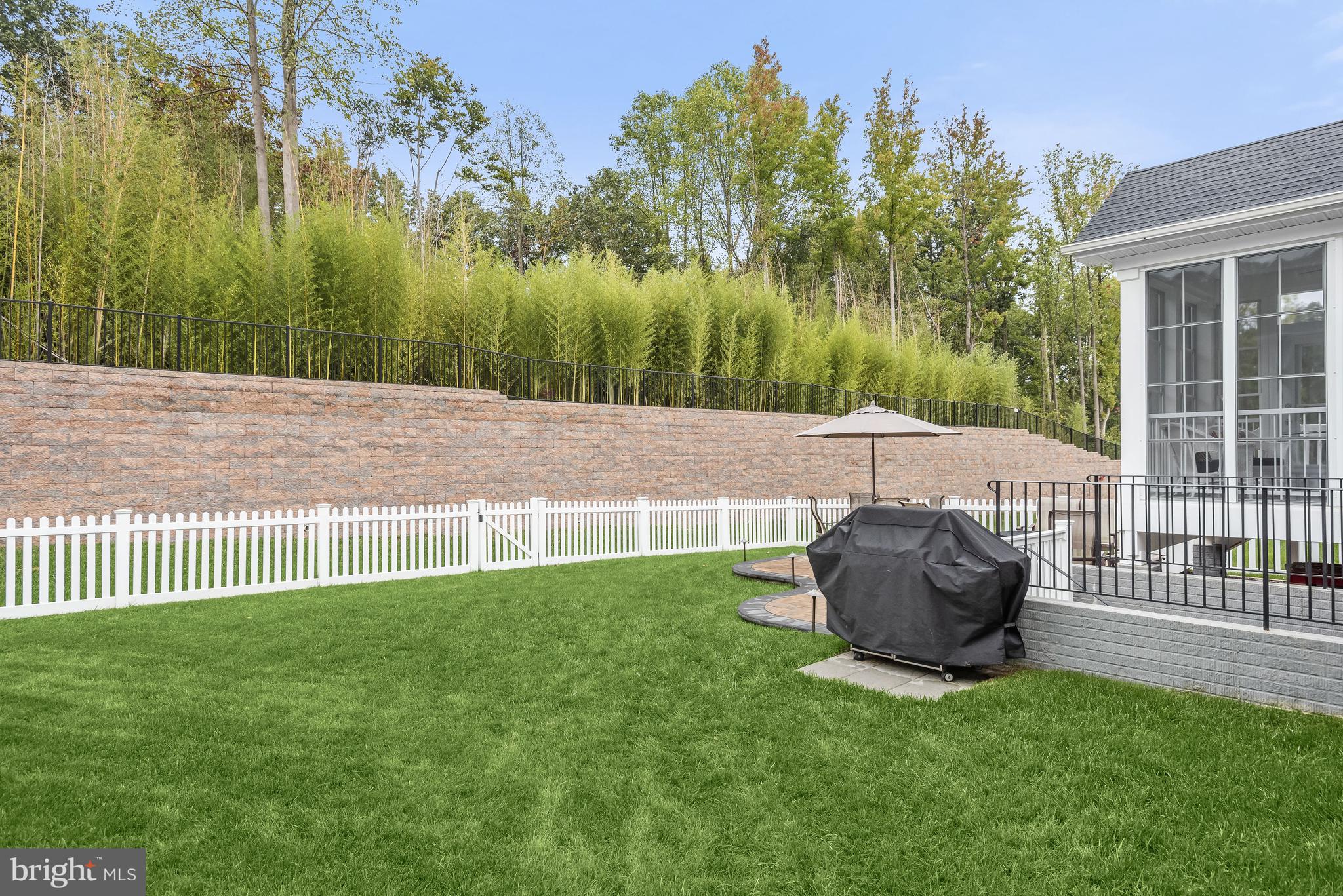 TWO RIVERS - Residential