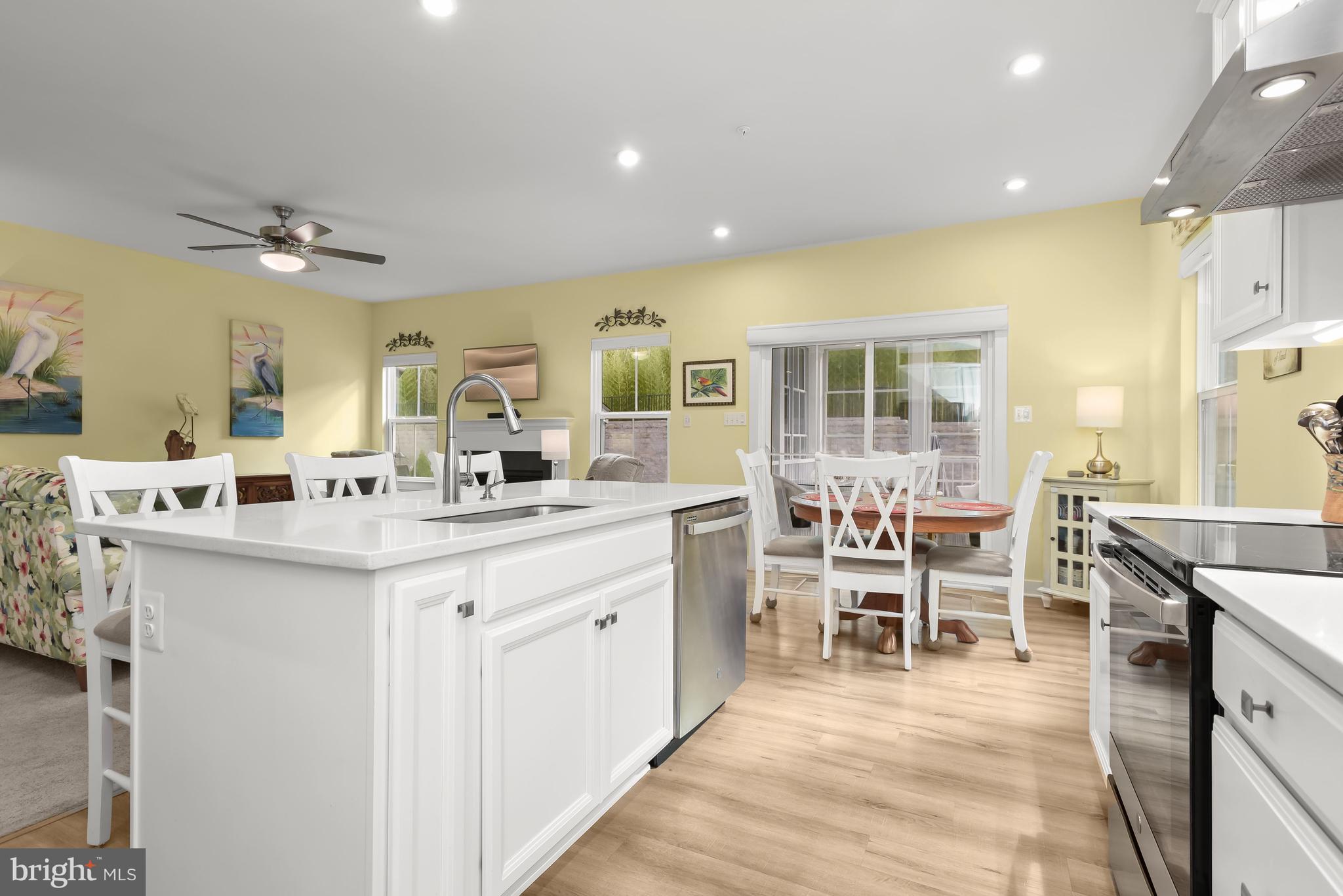 TWO RIVERS - Residential