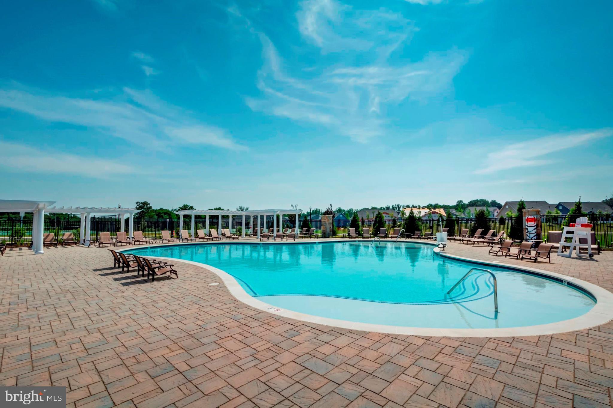 TWO RIVERS - Residential