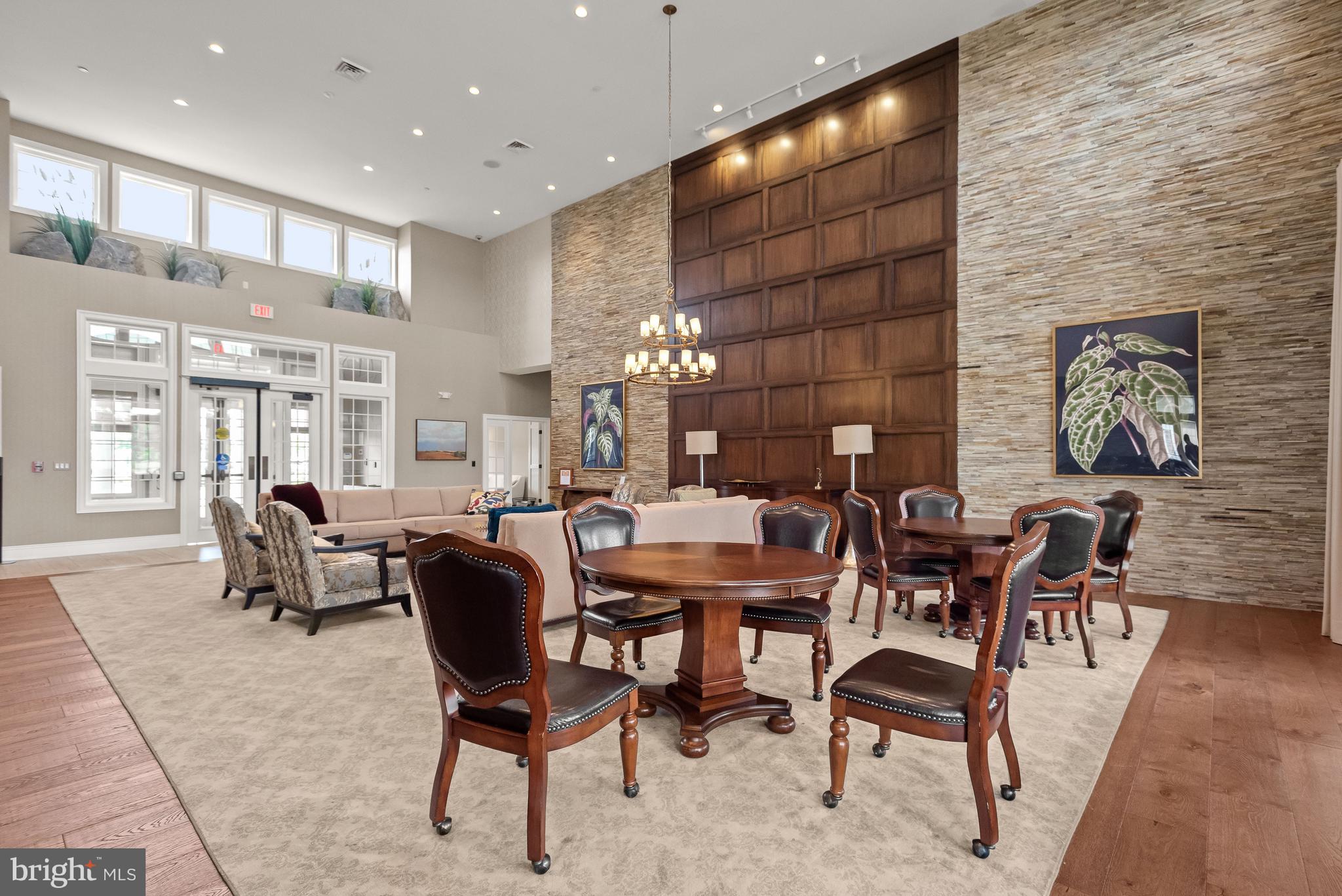 TWO RIVERS - Residential