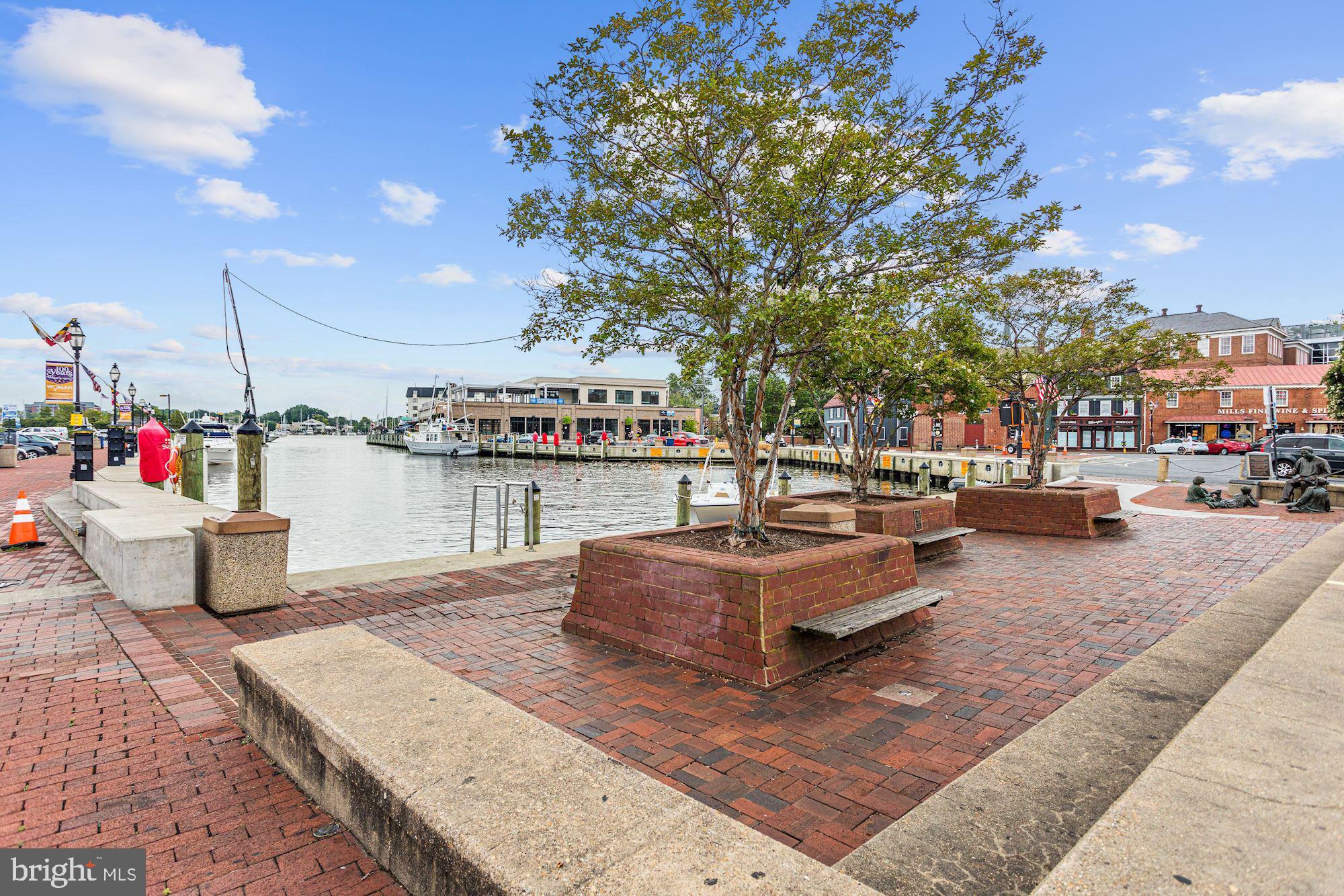 TWO RIVERS - Residential