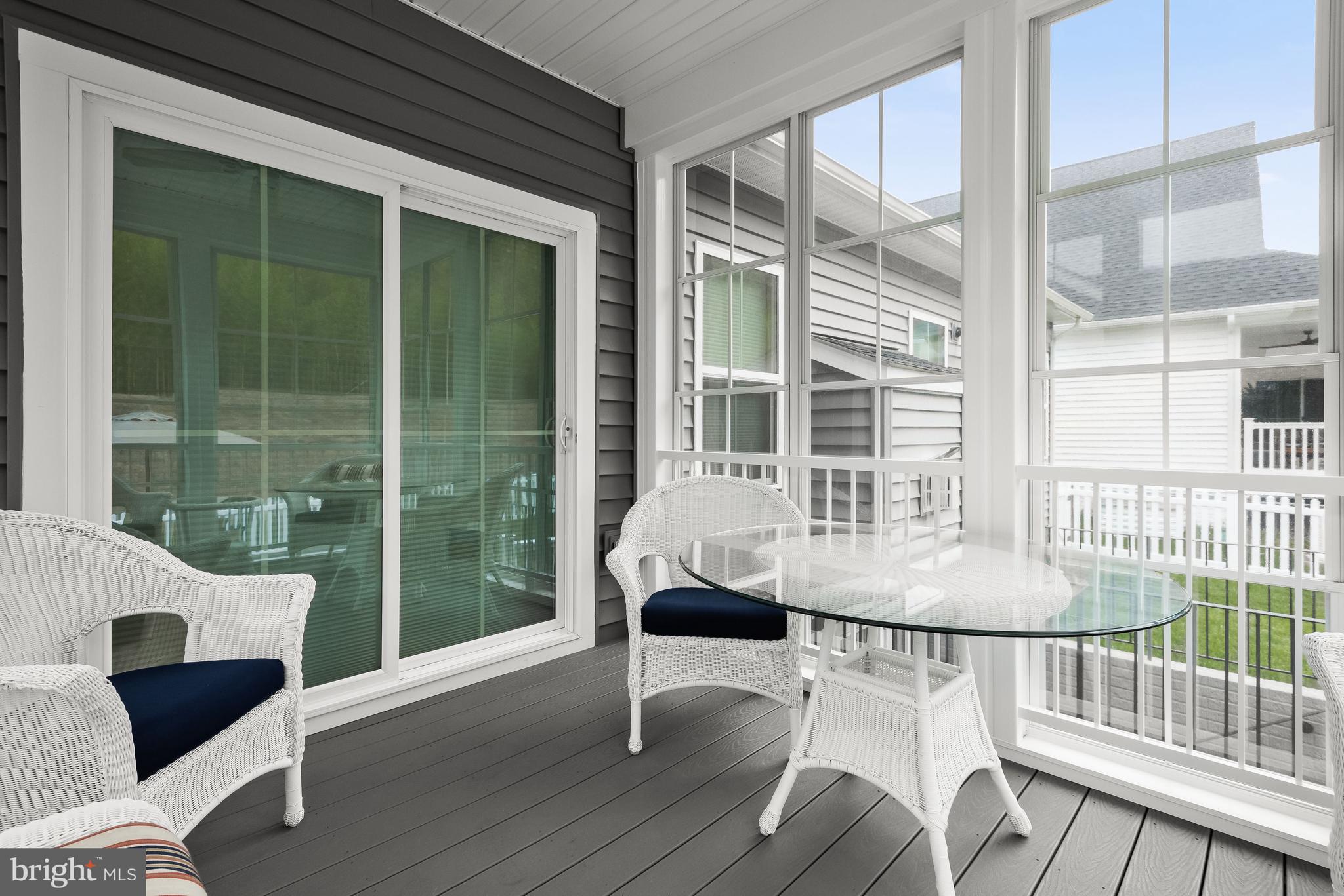 TWO RIVERS - Residential