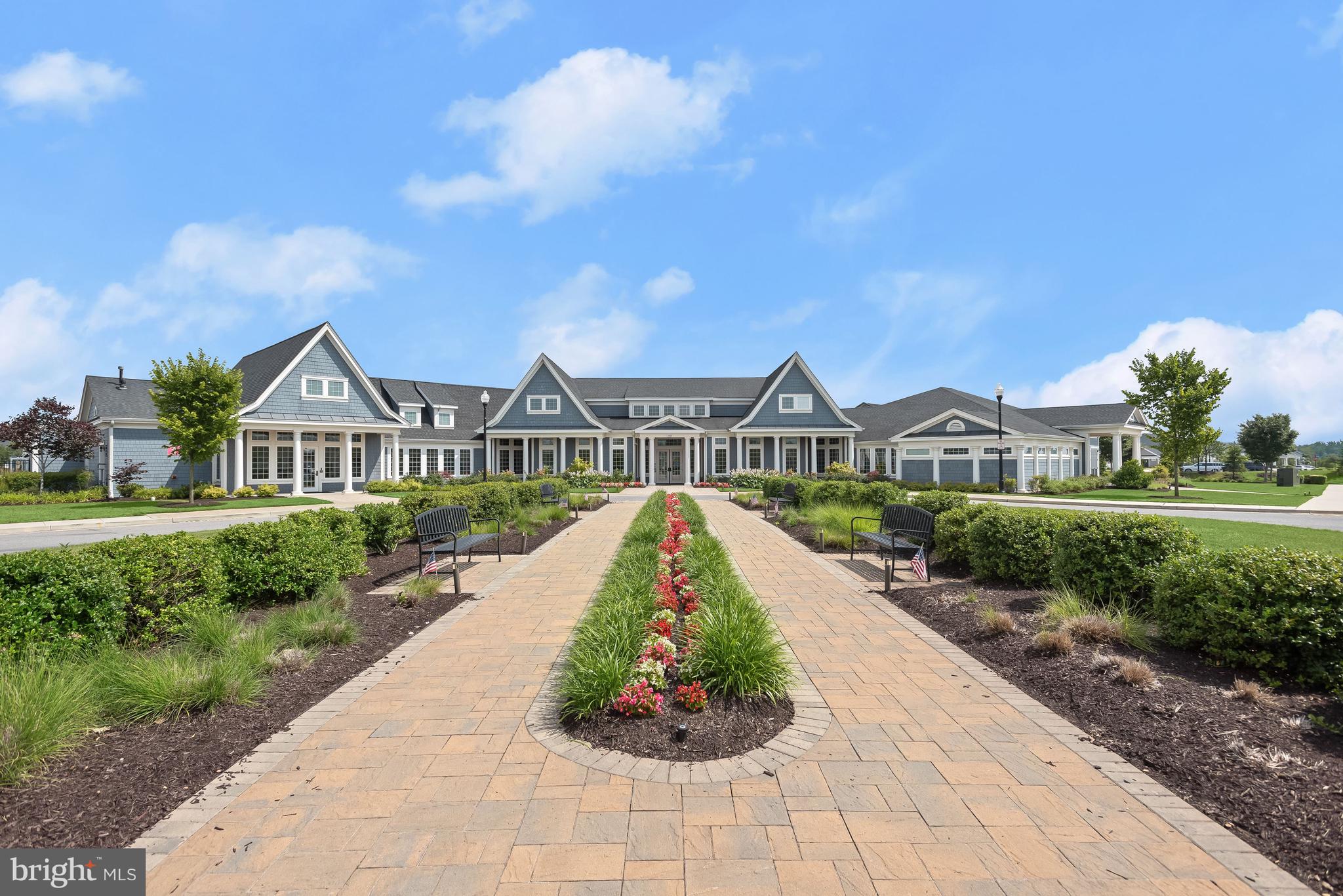 TWO RIVERS - Residential