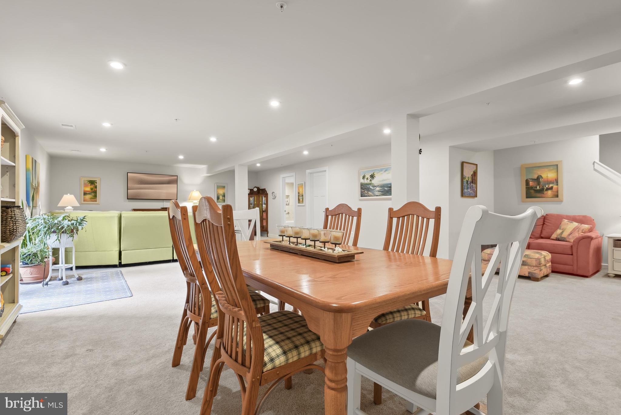 TWO RIVERS - Residential