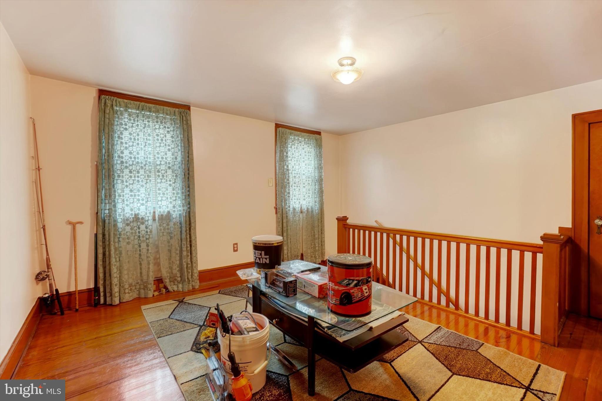 GLEN ROCK - Residential