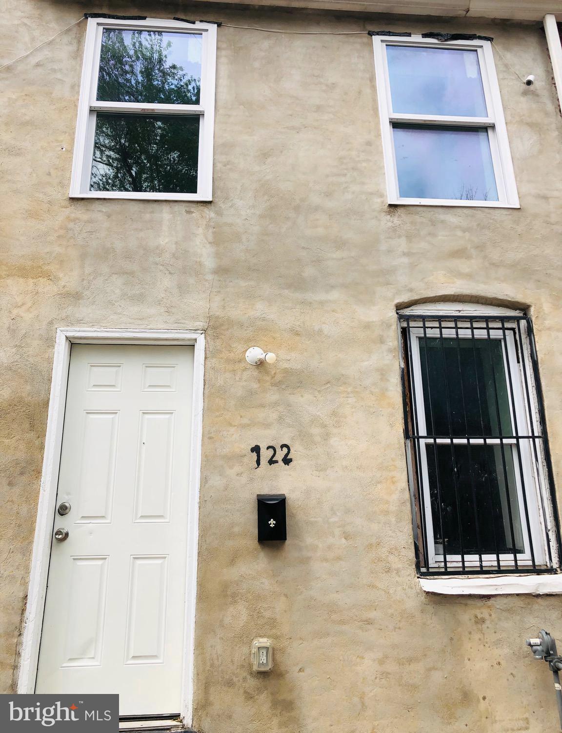 HOLLINS MARKET - Residential