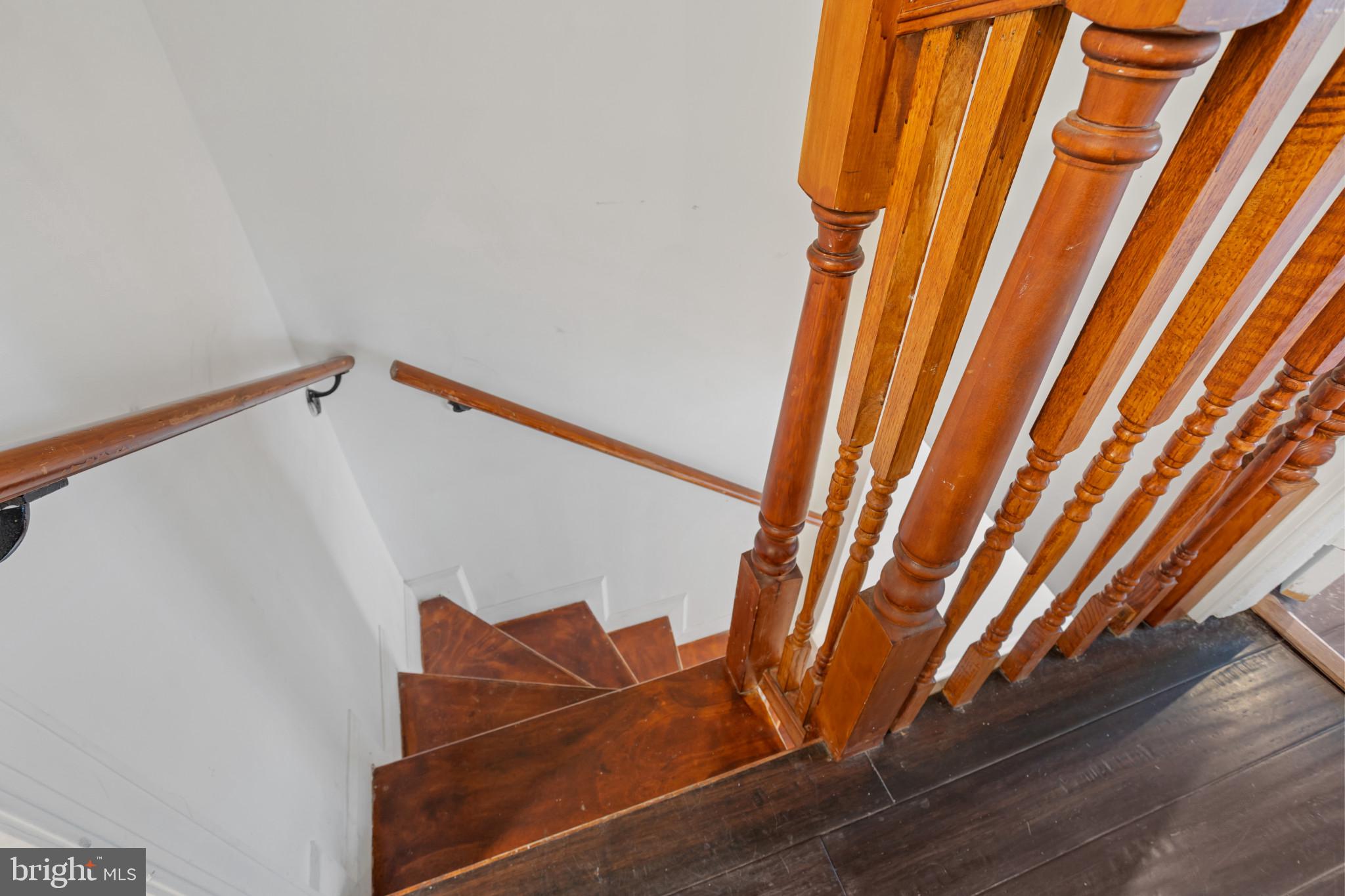 HOLLINS MARKET - Residential