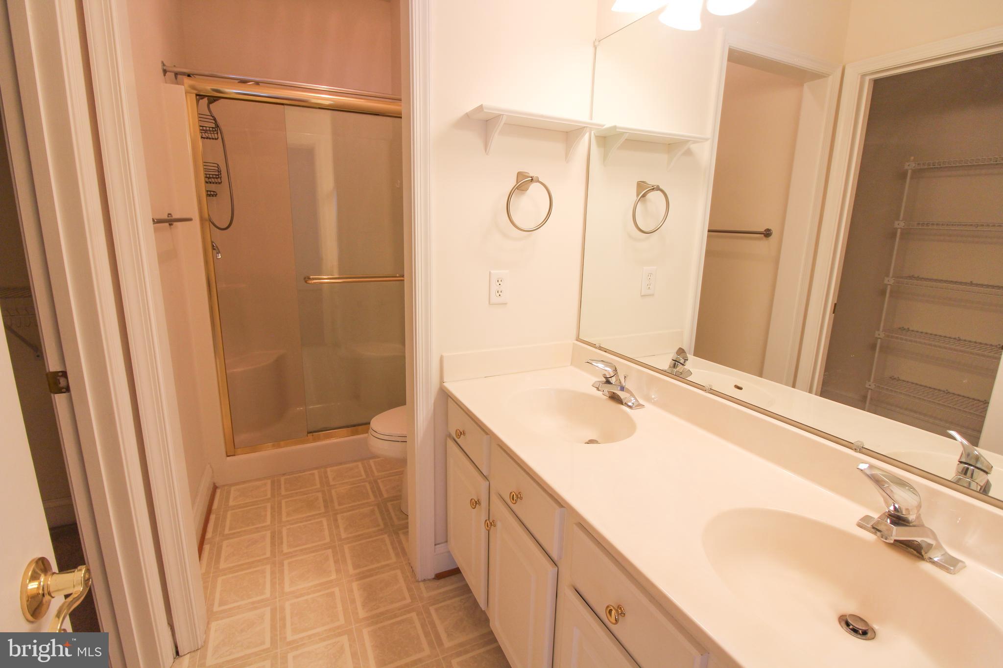 MADISON VILLAGE - Residential Lease