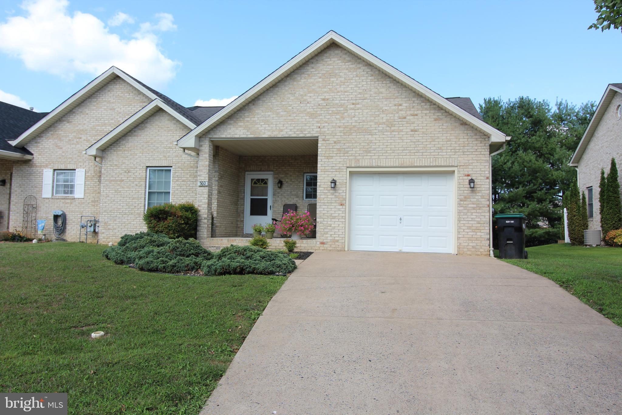 MADISON VILLAGE - Residential Lease