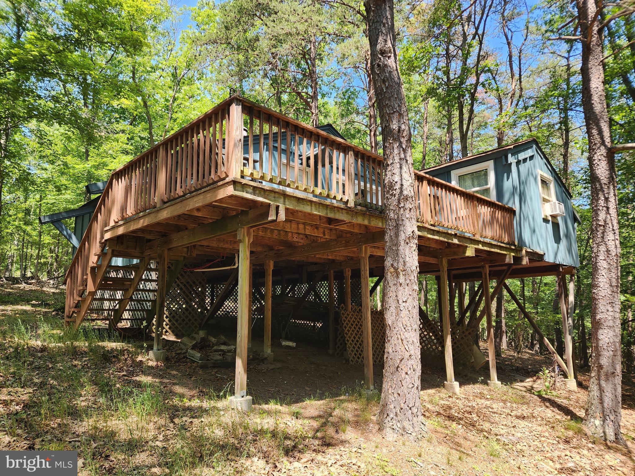 SLEEPY CREEK HIDE-A-WAY - Residential