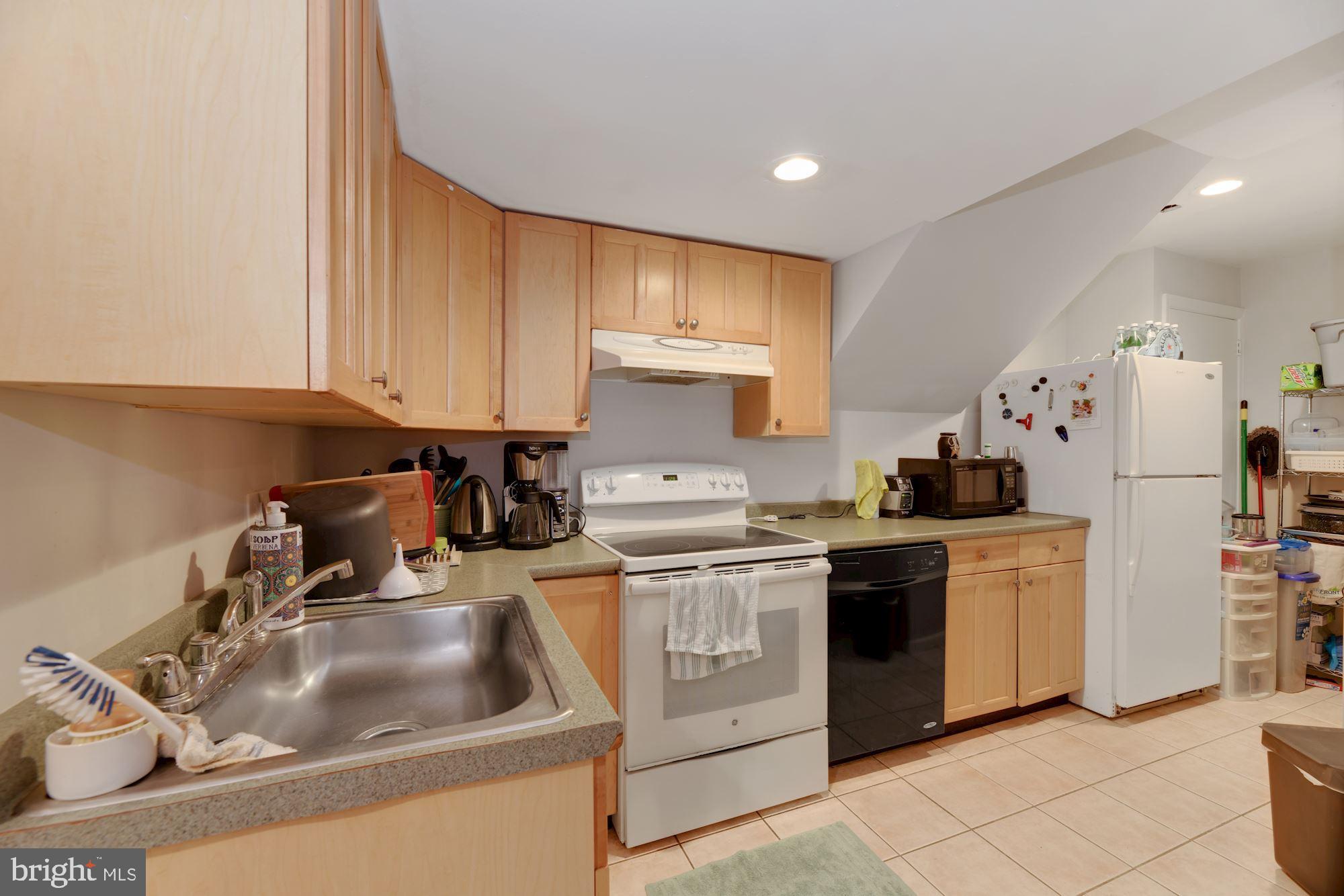 WAKEFIELD CHAPEL ESTATES - Residential Lease