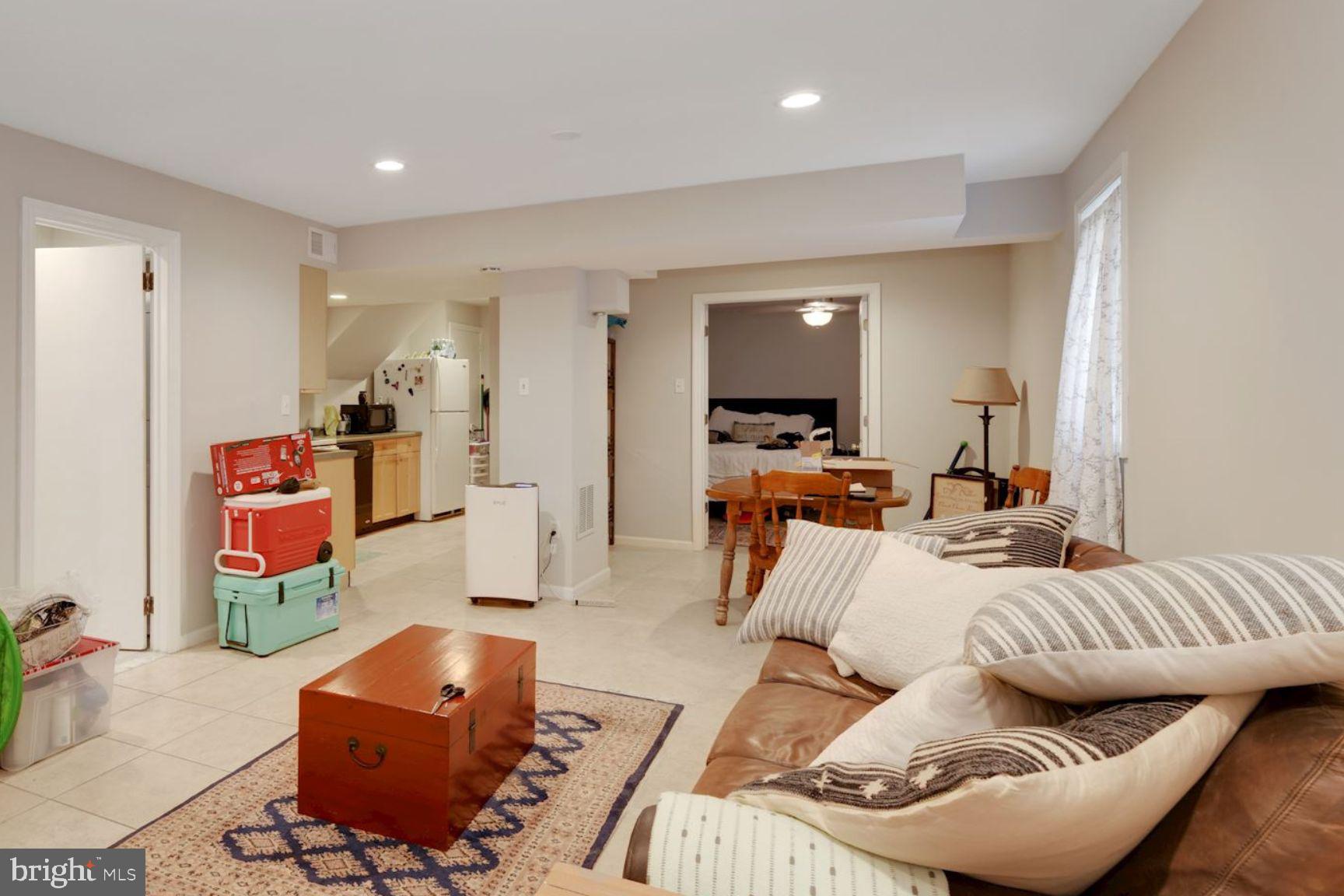 WAKEFIELD CHAPEL ESTATES - Residential Lease