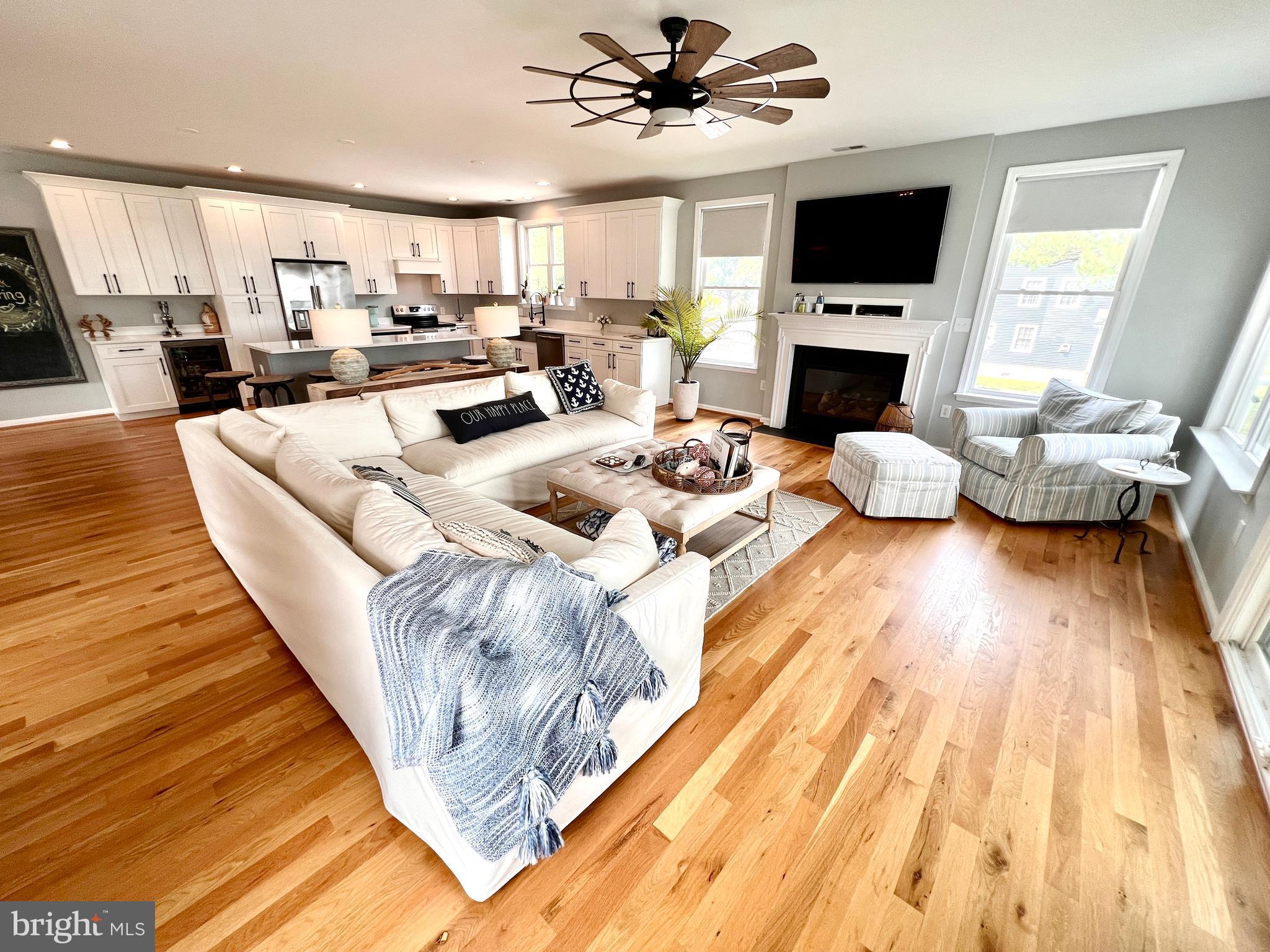 CHESTER RIVER BEACH - Residential