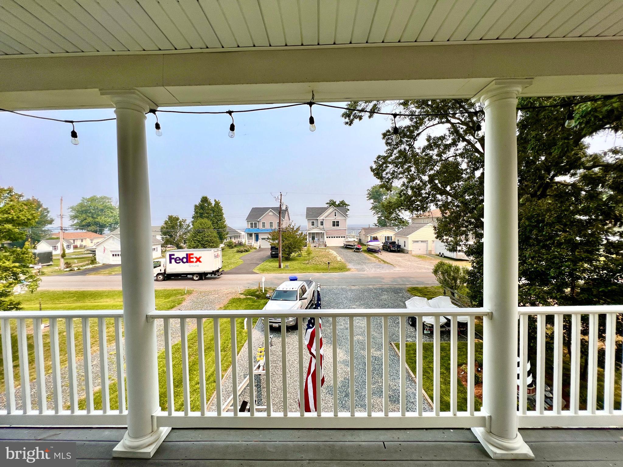 CHESTER RIVER BEACH - Residential