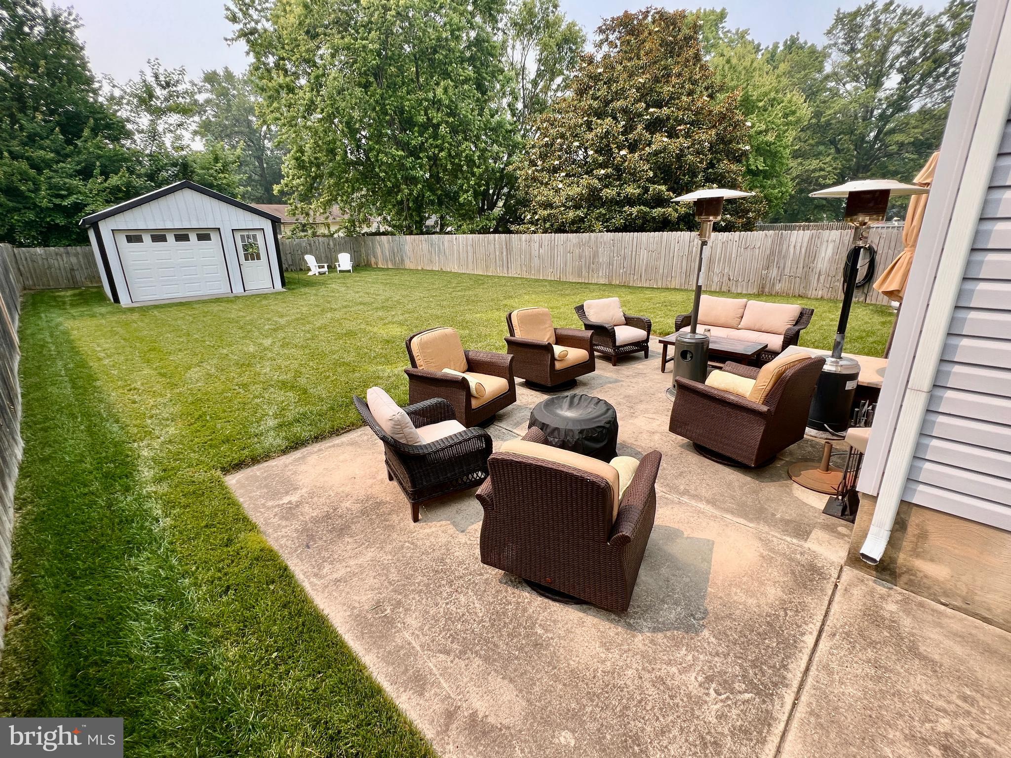 CHESTER RIVER BEACH - Residential