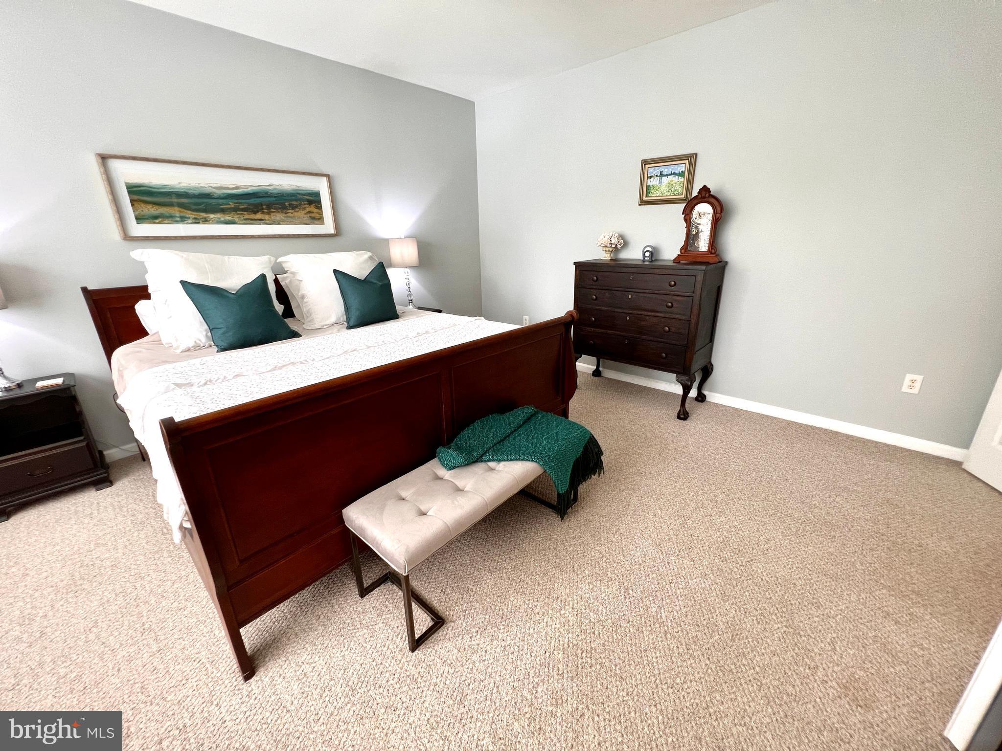 CHESTER RIVER BEACH - Residential