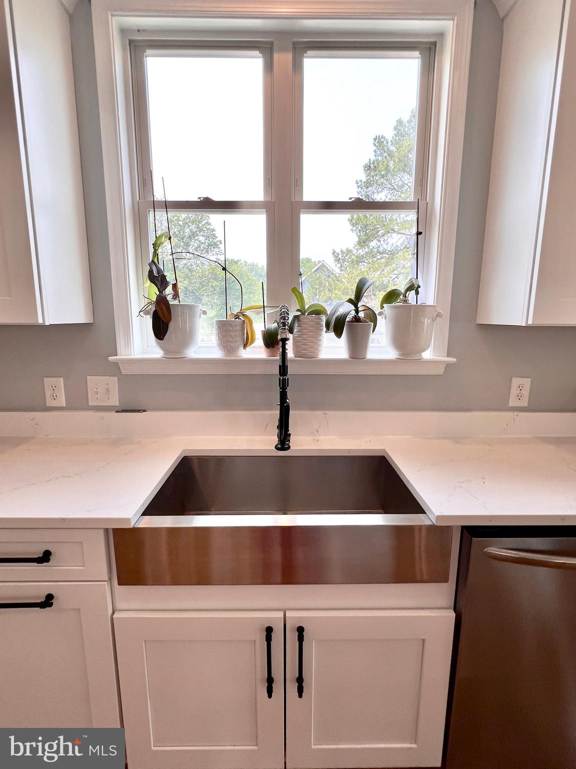 CHESTER RIVER BEACH - Residential