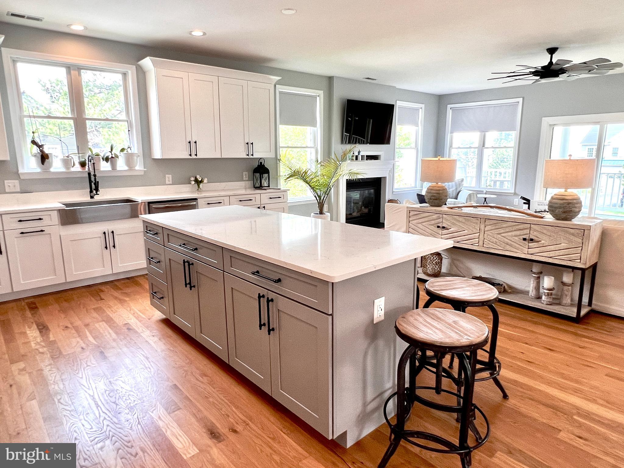 CHESTER RIVER BEACH - Residential