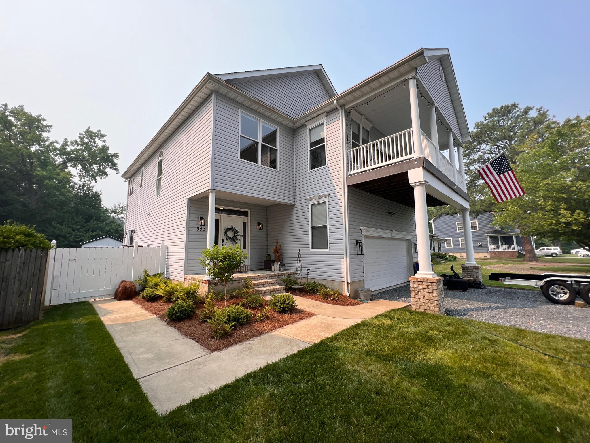 CHESTER RIVER BEACH - Residential