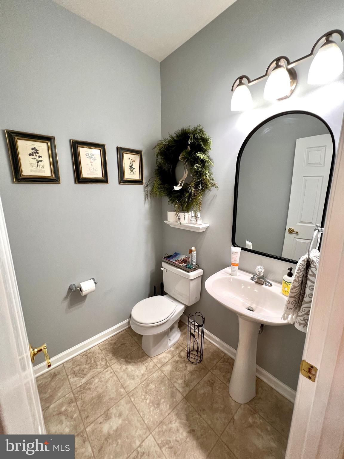 CHESTER RIVER BEACH - Residential