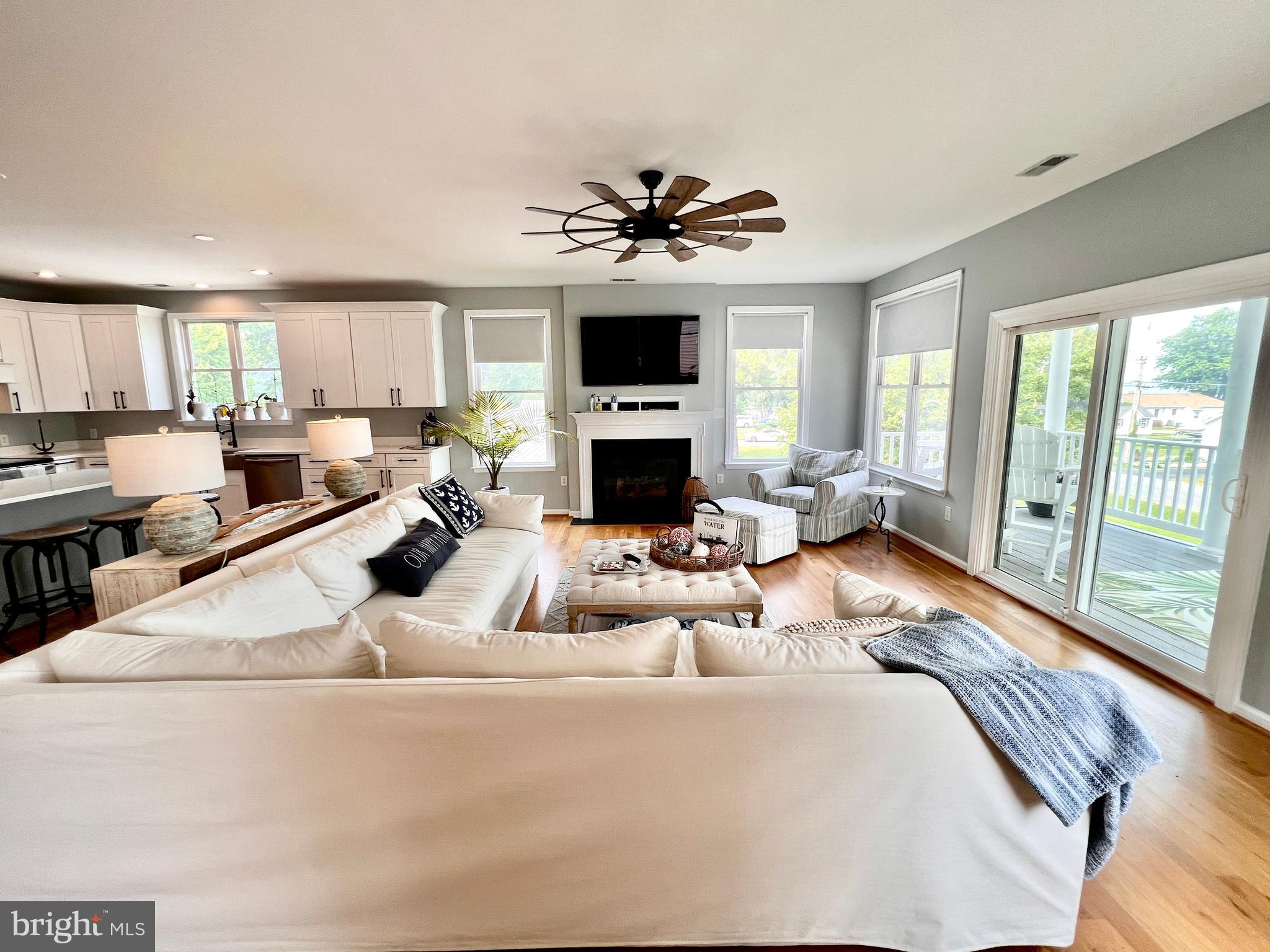 CHESTER RIVER BEACH - Residential