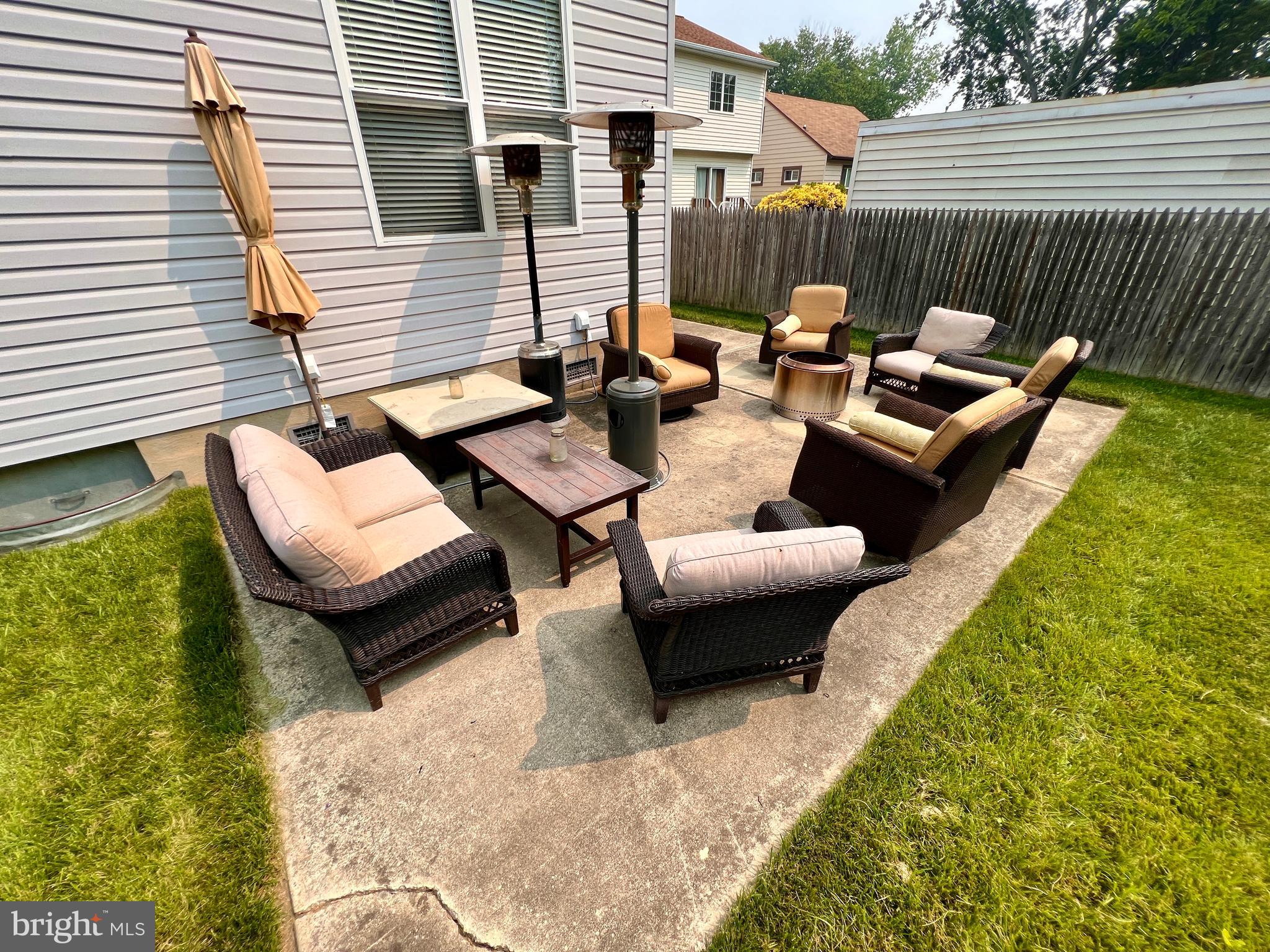 CHESTER RIVER BEACH - Residential